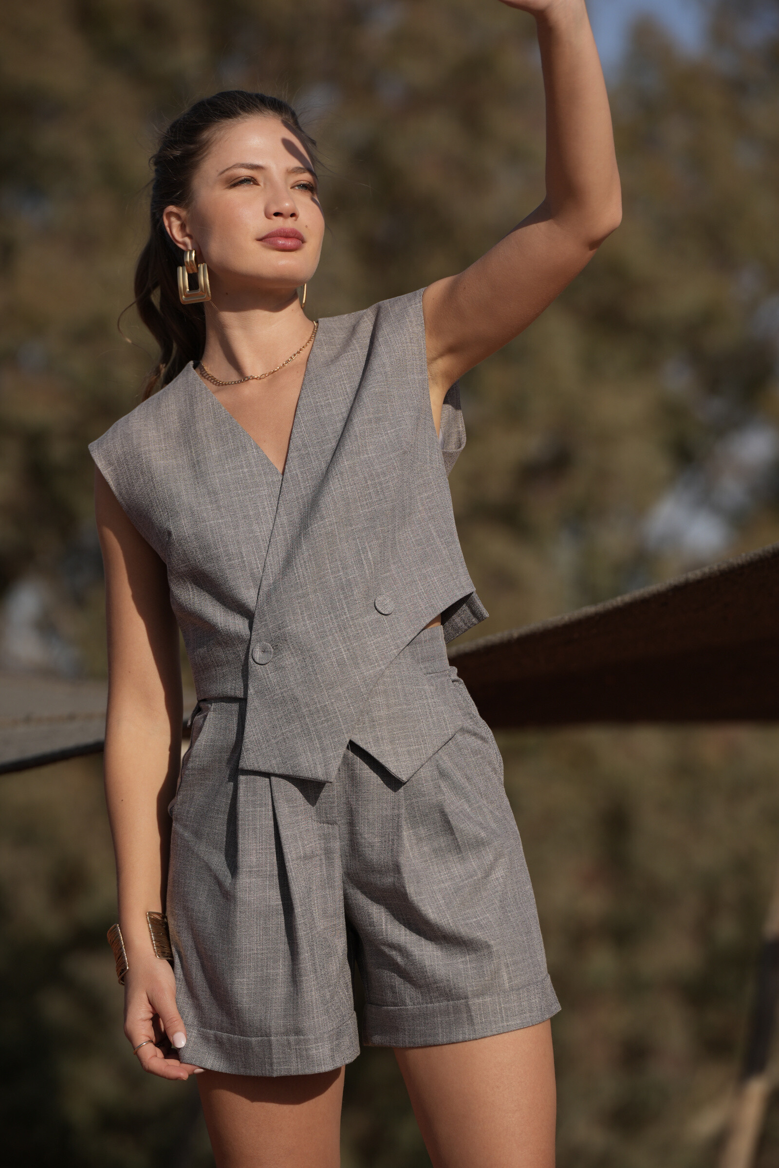 Wholesaler Lulumary - Crossover sleeveless vest
