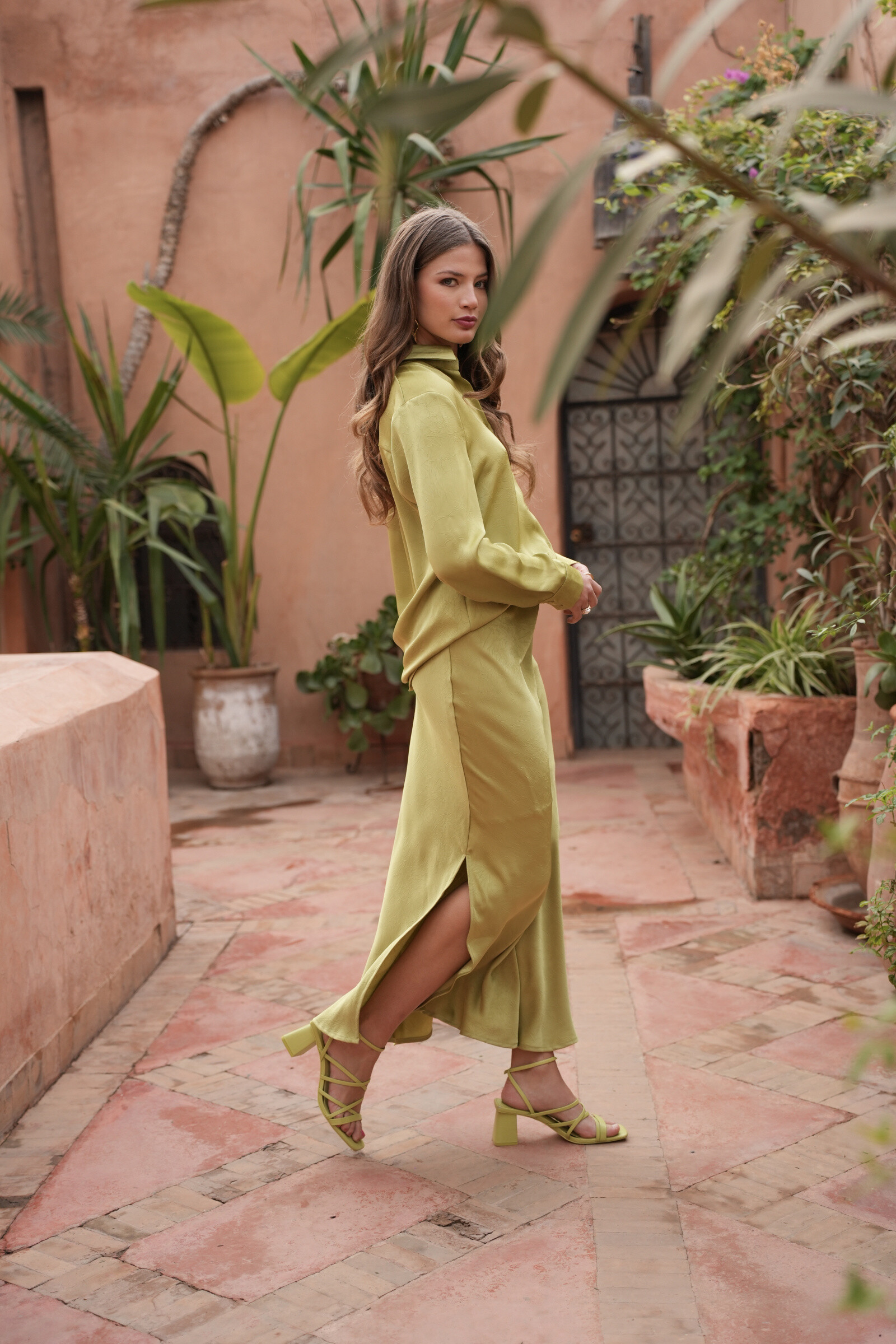 Wholesaler Lulumary - Long satin skirt