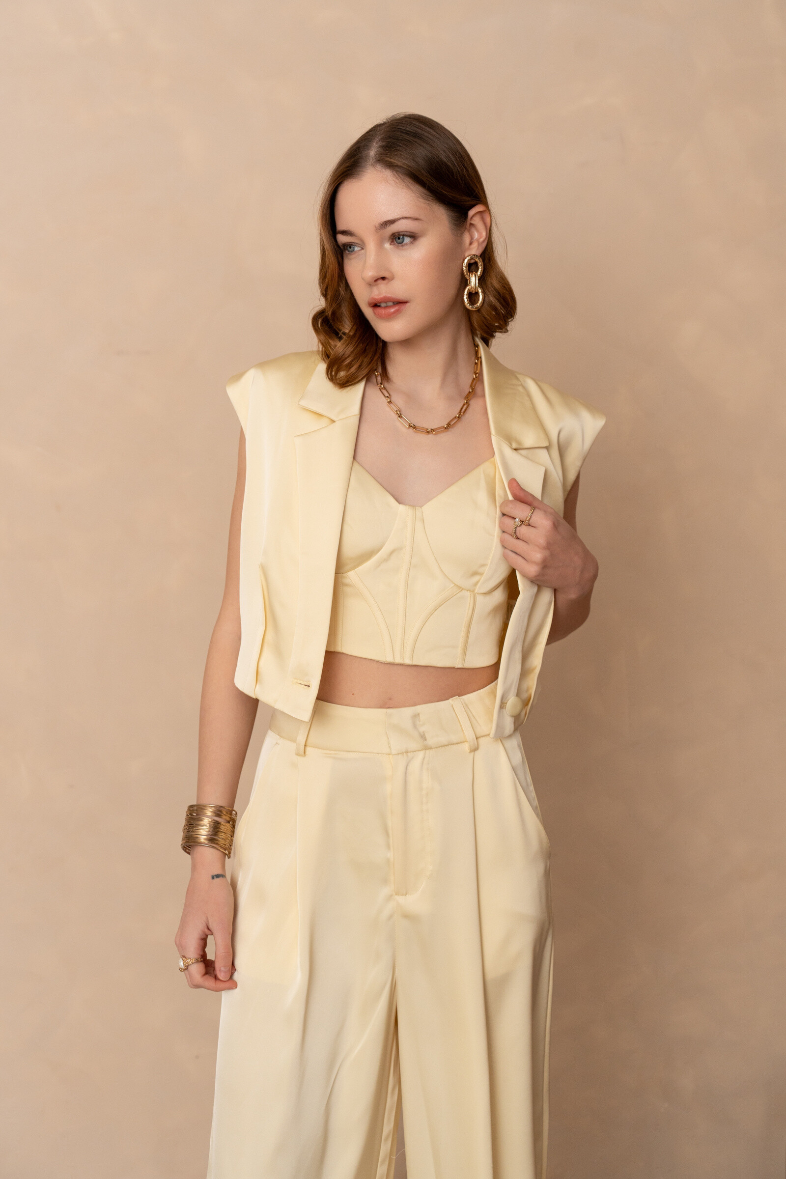 Grossista Lulumary - Blazer in raso senza maniche