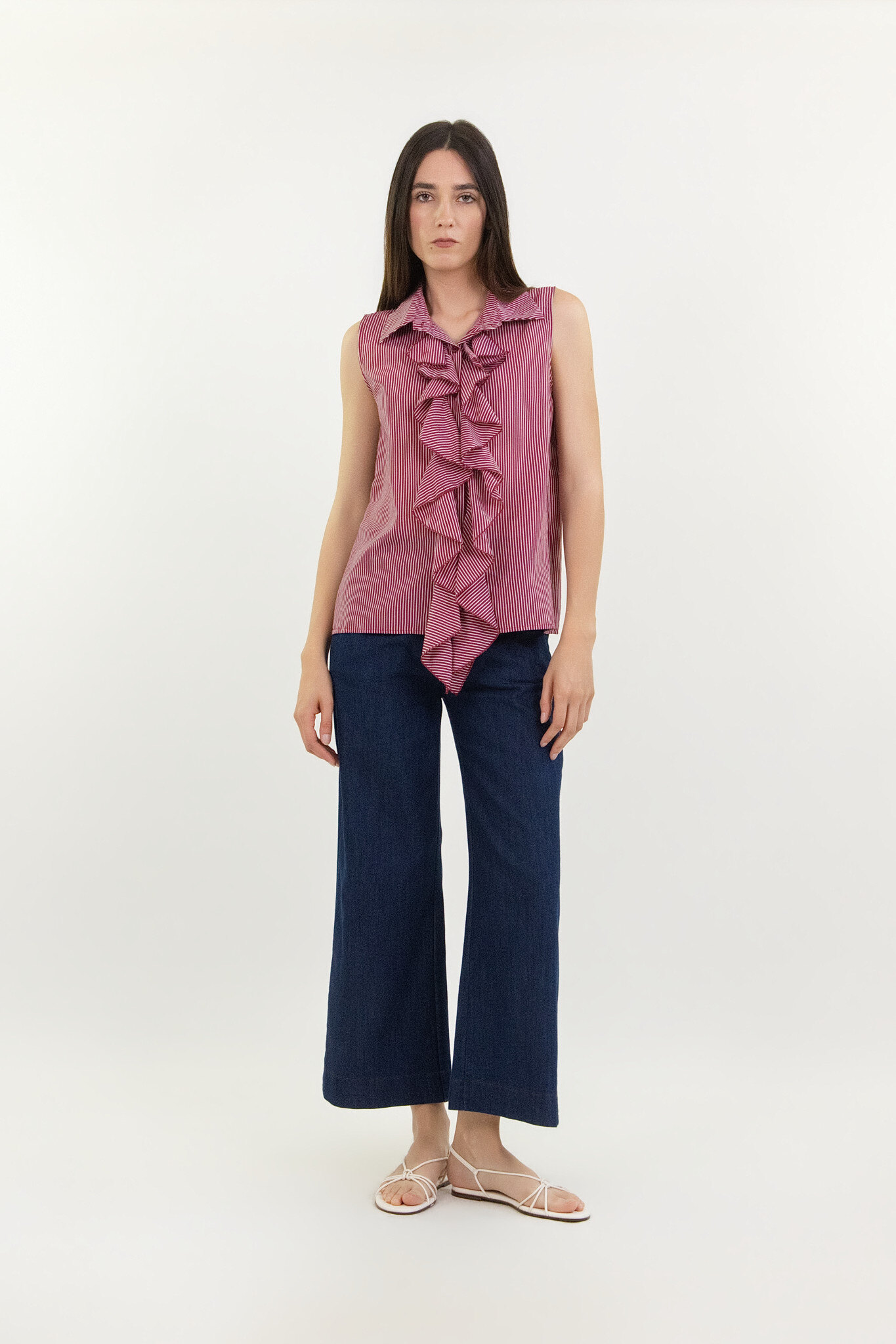 Wholesaler LUMA - Sleeveless striped blouse with ruffles on the front
