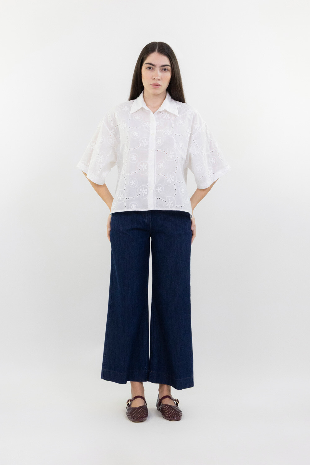Wholesaler LUMA - Short sleeve tone-on-tone shirt with embroidery