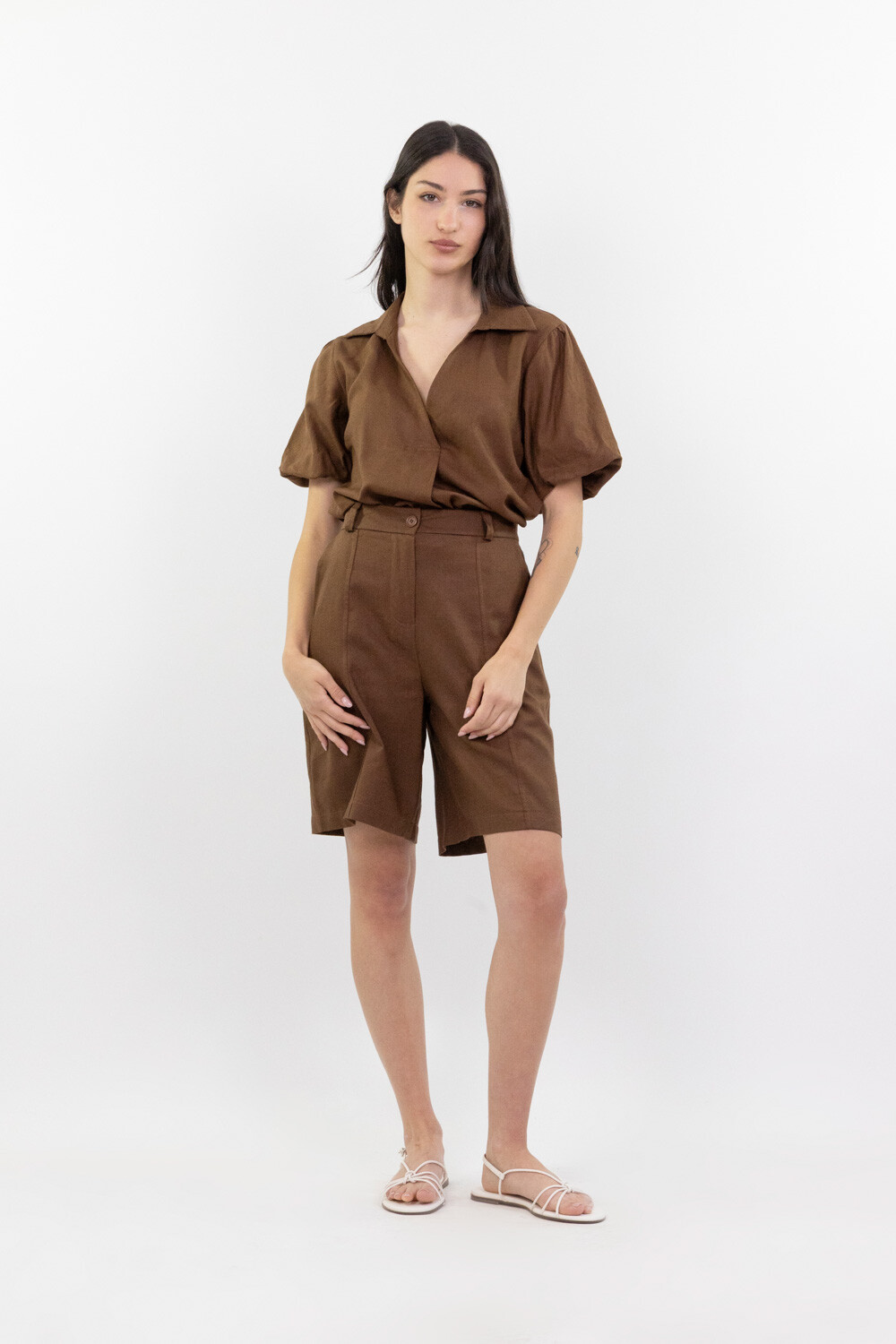 Wholesaler LUMA - Classic linen blend Bermuda shorts