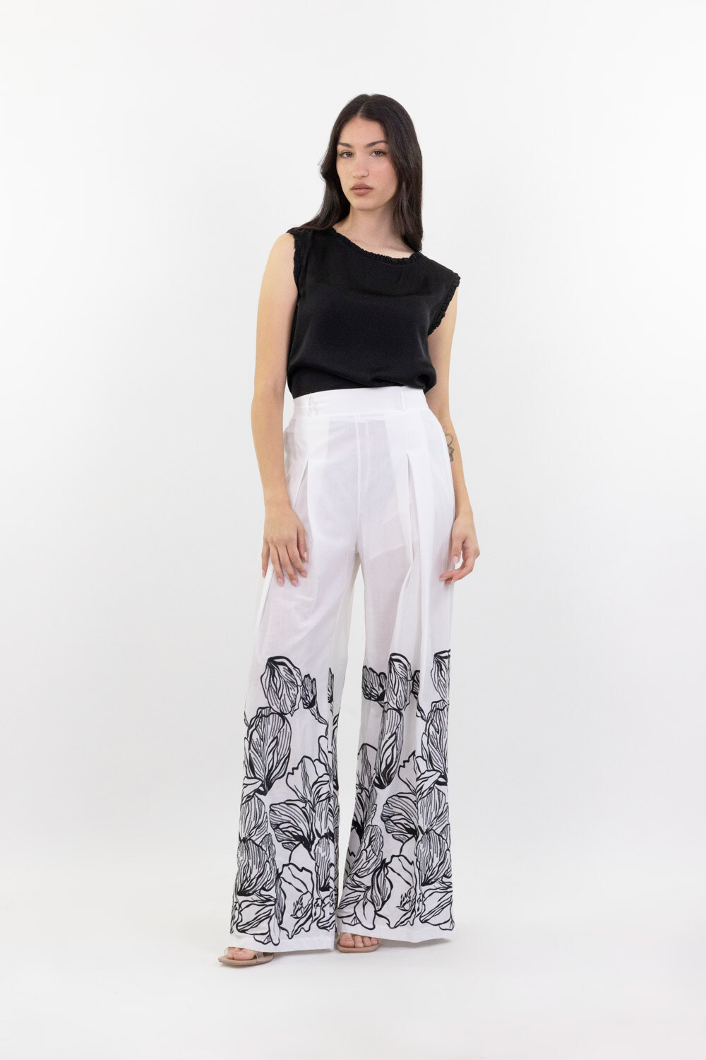 Wholesaler LUMA - Trousers with embroidery and micro sequins