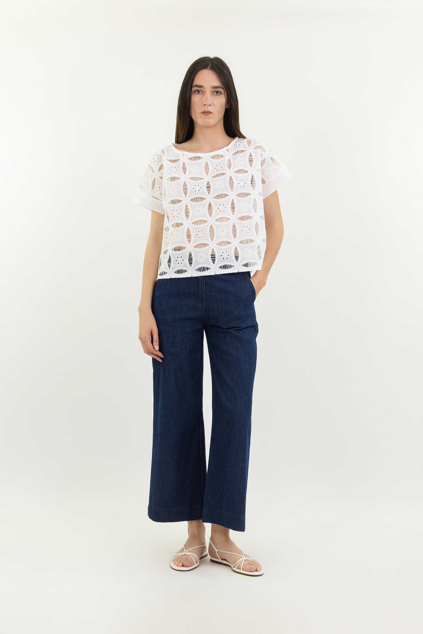 Wholesaler LUMA - T-shirt with embroidery and cutouts.