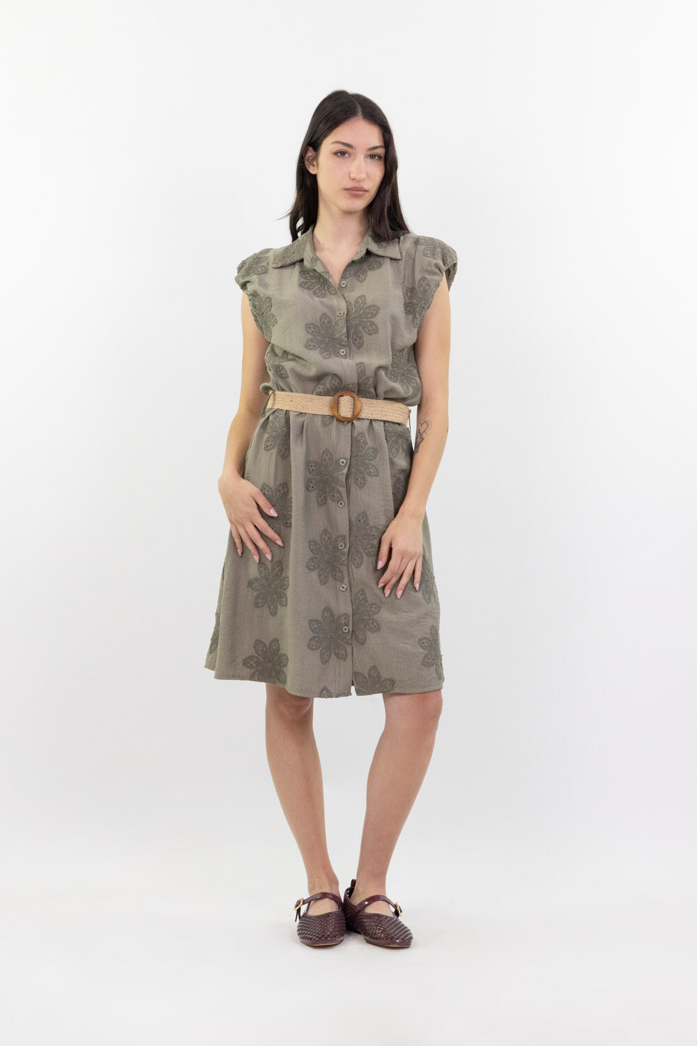 Mayorista LUMA - Vestido midi de bordado inglés con cinturón