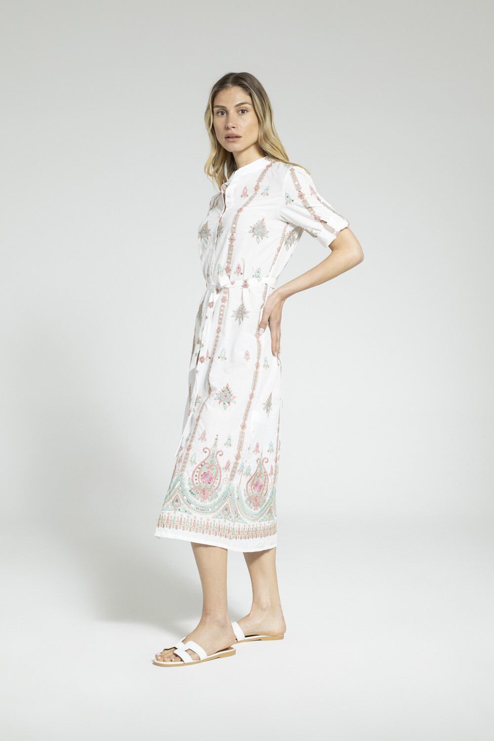 Grossista LUMA - Camicia con ricami e paillettes
