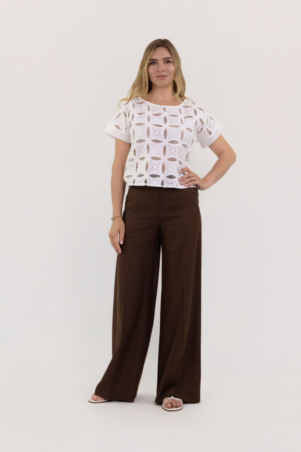 Wholesaler LUMA - Short-sleeve perforated and embroidered T-shirt