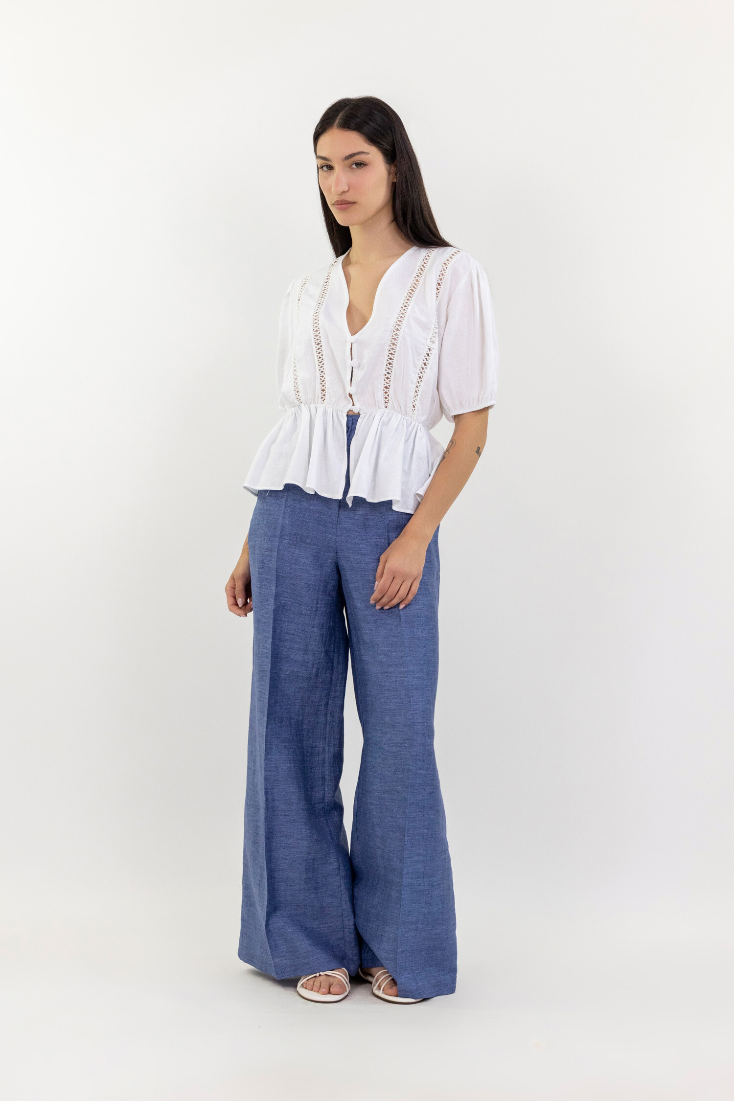 Wholesaler LUMA - Top with buttons and elastic waistband