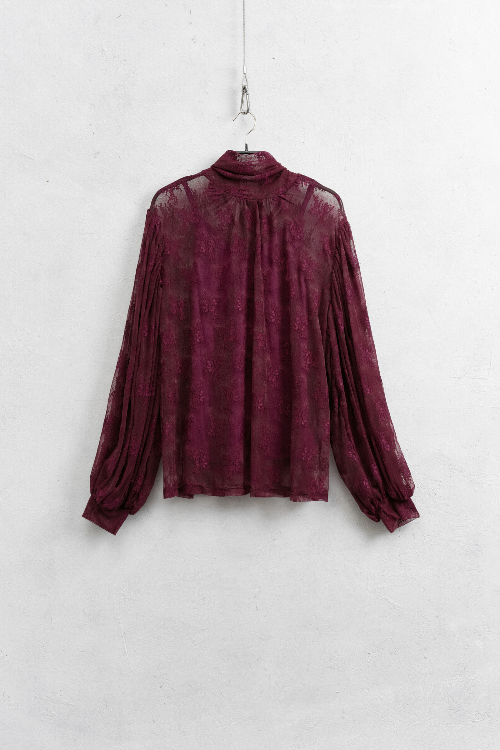 Wholesaler LUMINA - LACE BLOUSE