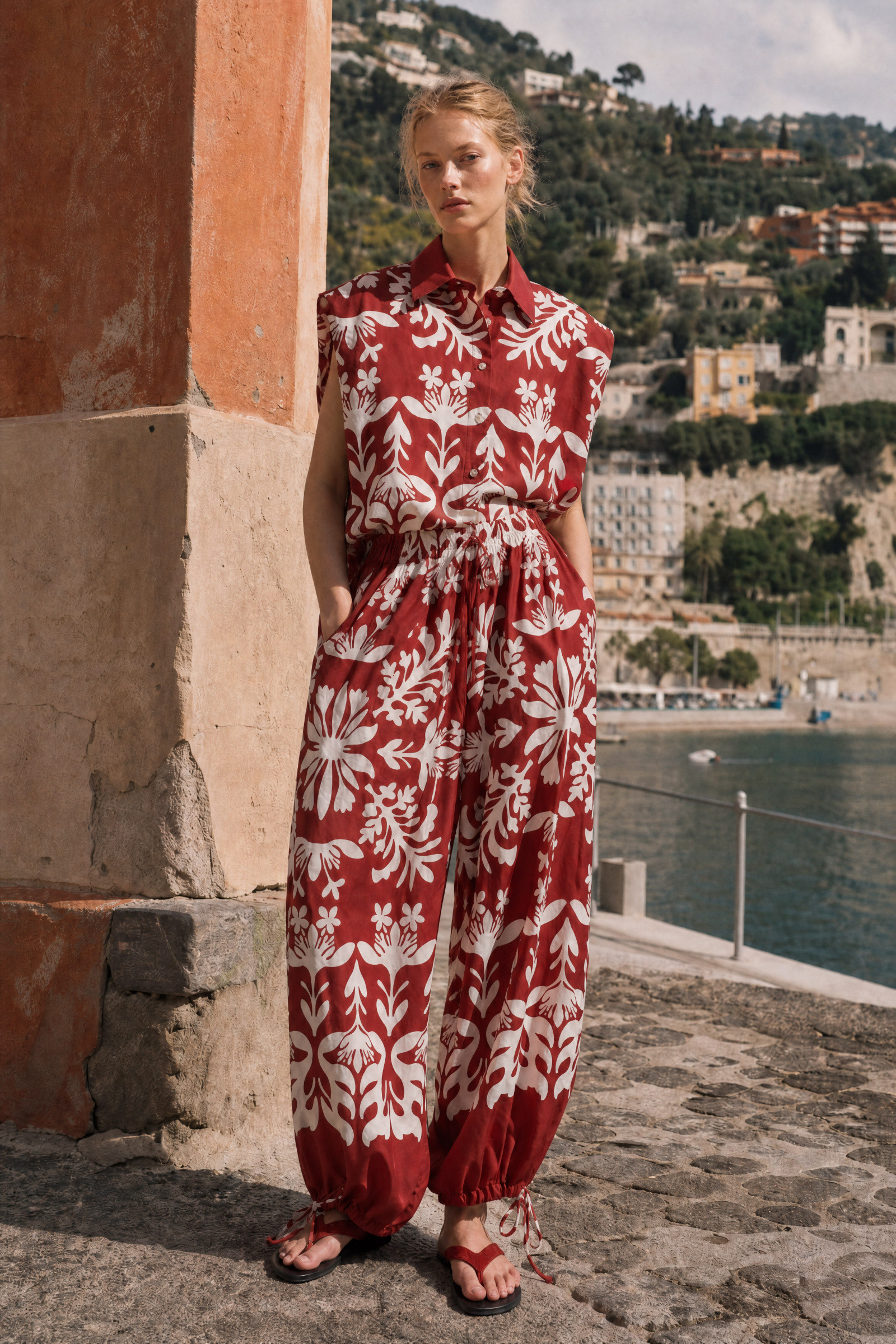 Großhändler LUMINA - Oversize-Baumwollhemd mit durchgehendem tropischen Print.