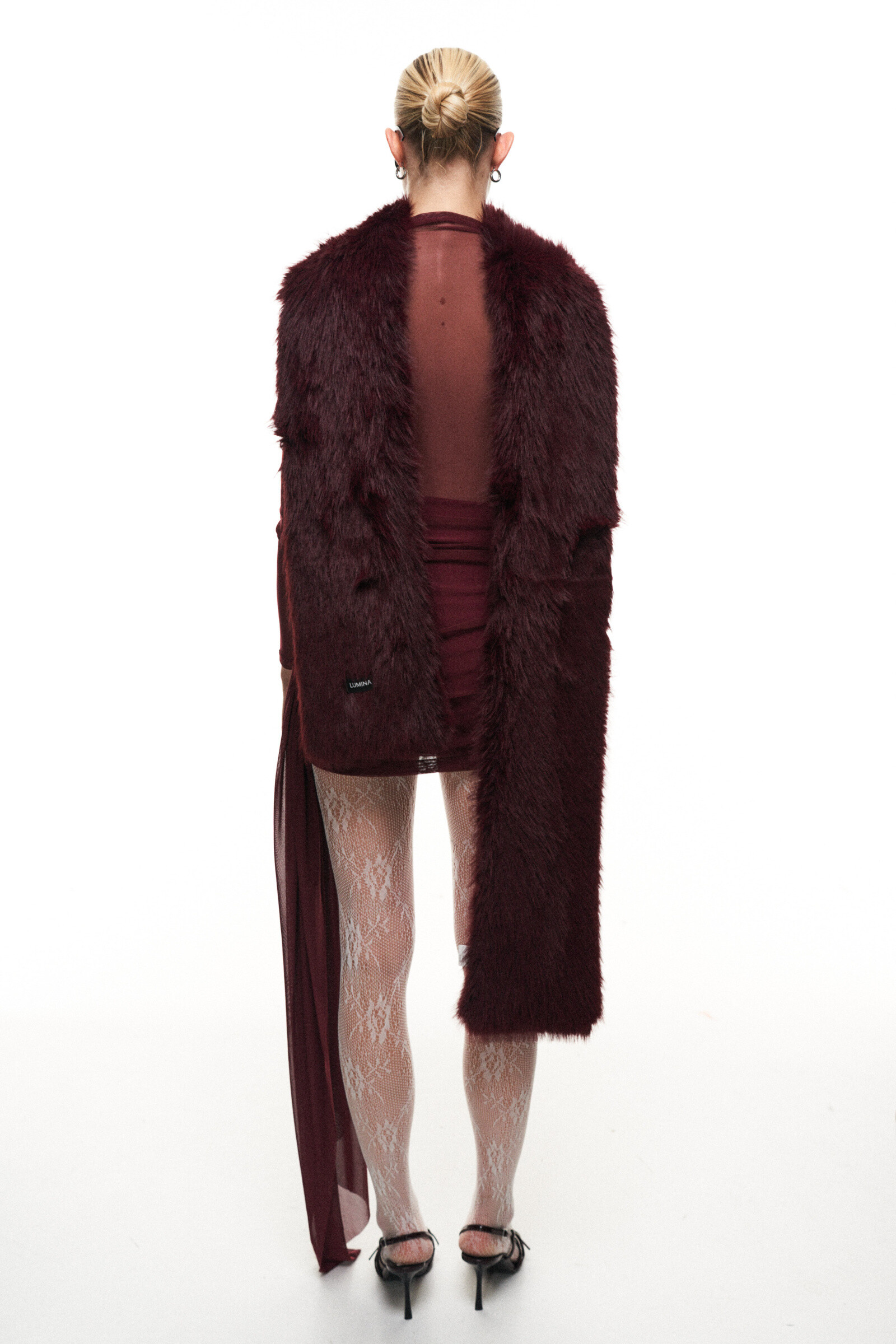 Wholesaler LUMINA - FAUX FUR SCARF.