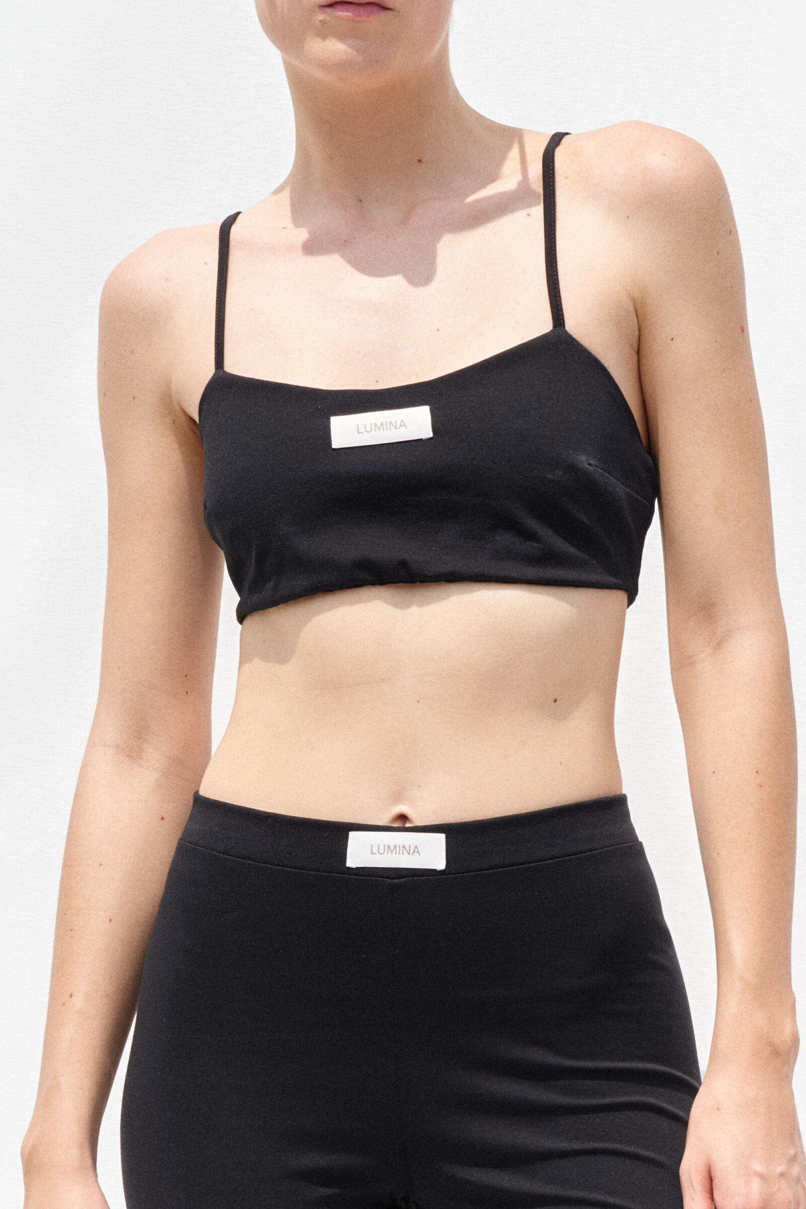 Mayorista LUMINA - TOP CROP Y BERMUDA CON LOGO