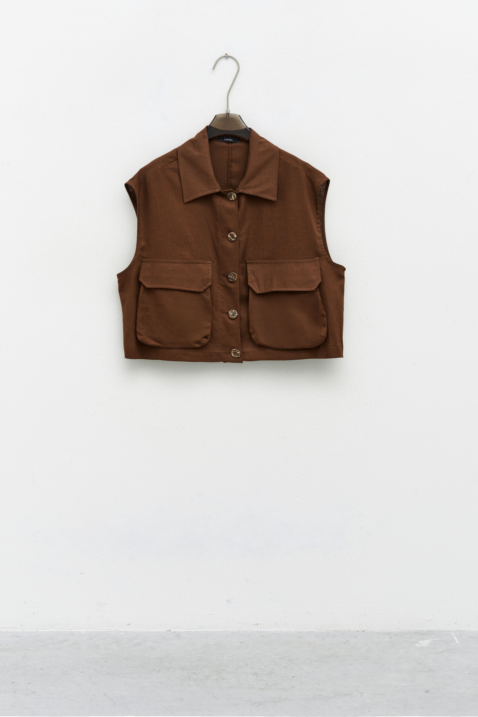 Wholesaler LUMINA - Linen mixed vest with pockets