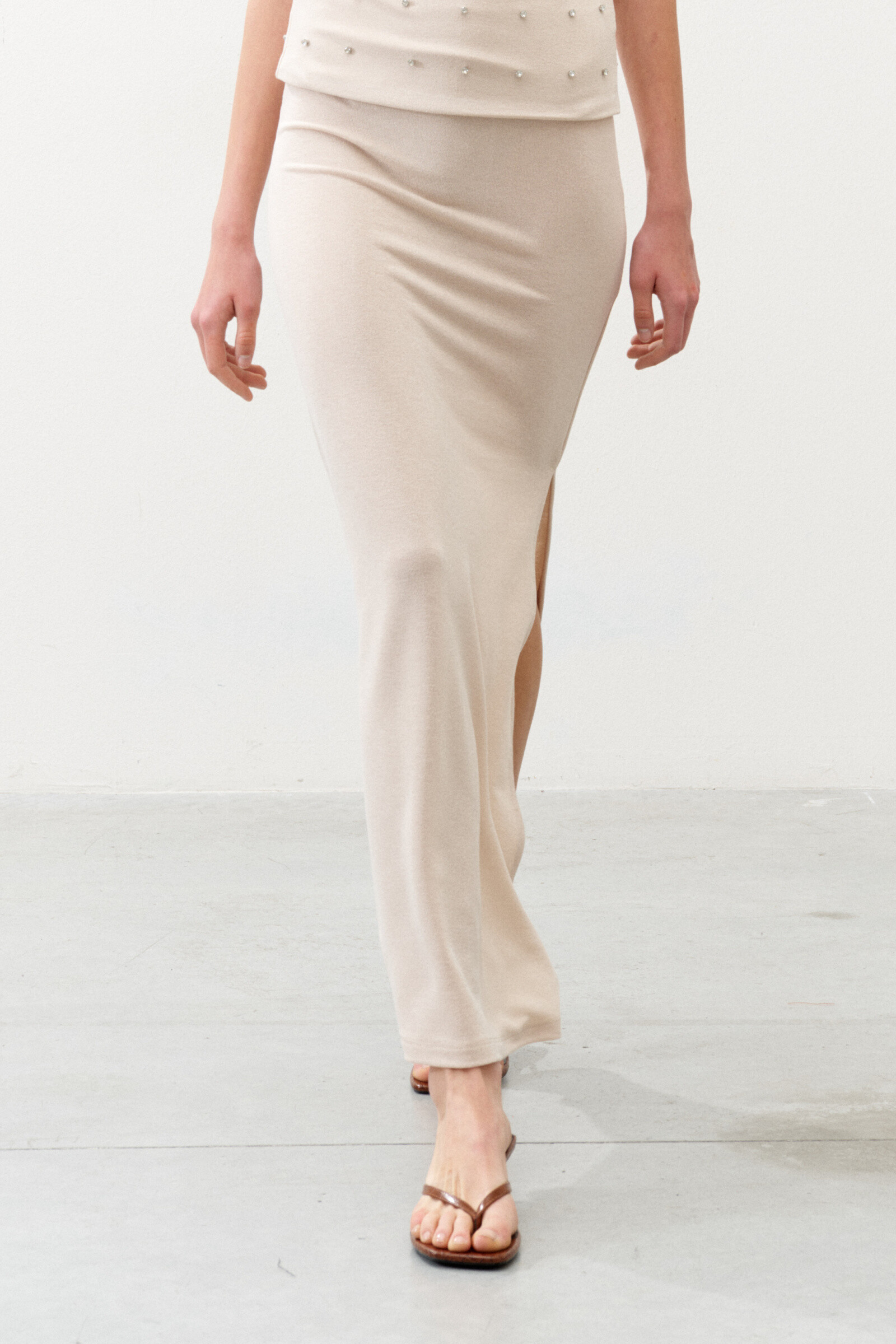Wholesaler LUMINA - Mixed viscose skirt with slit