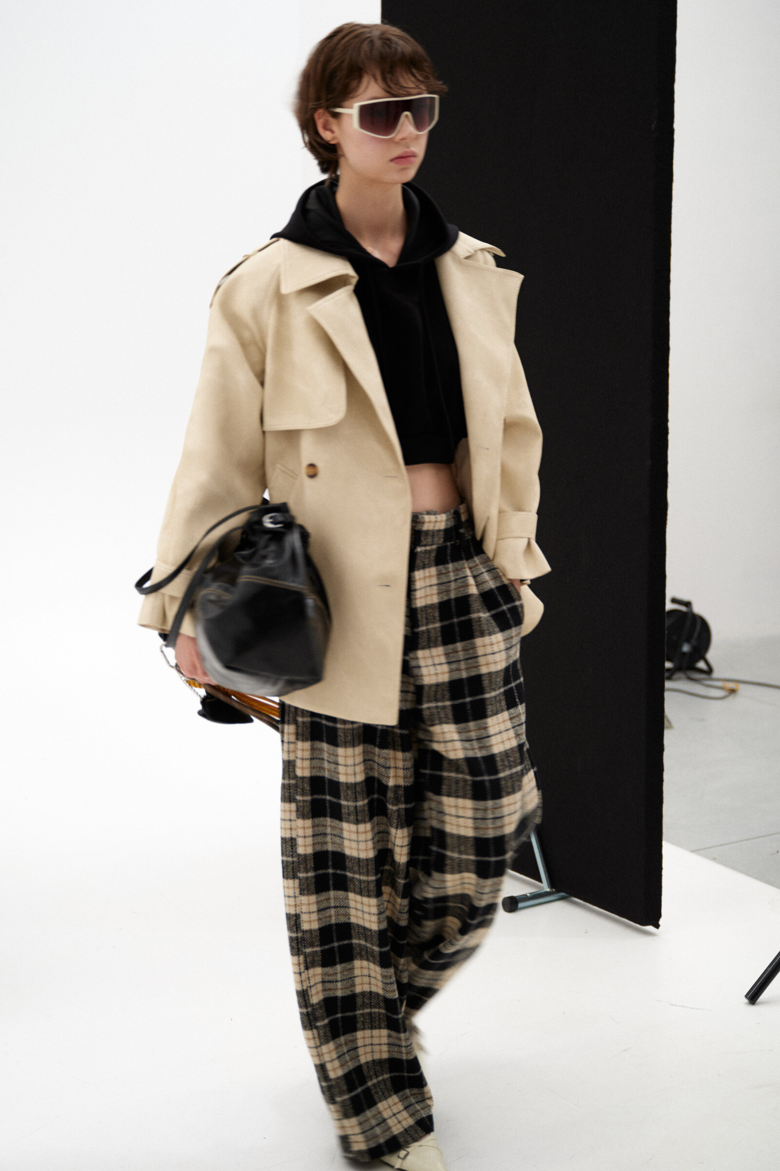 Wholesaler LUMINA - SHORT TRENCH WITH REVERSED COLLAR
