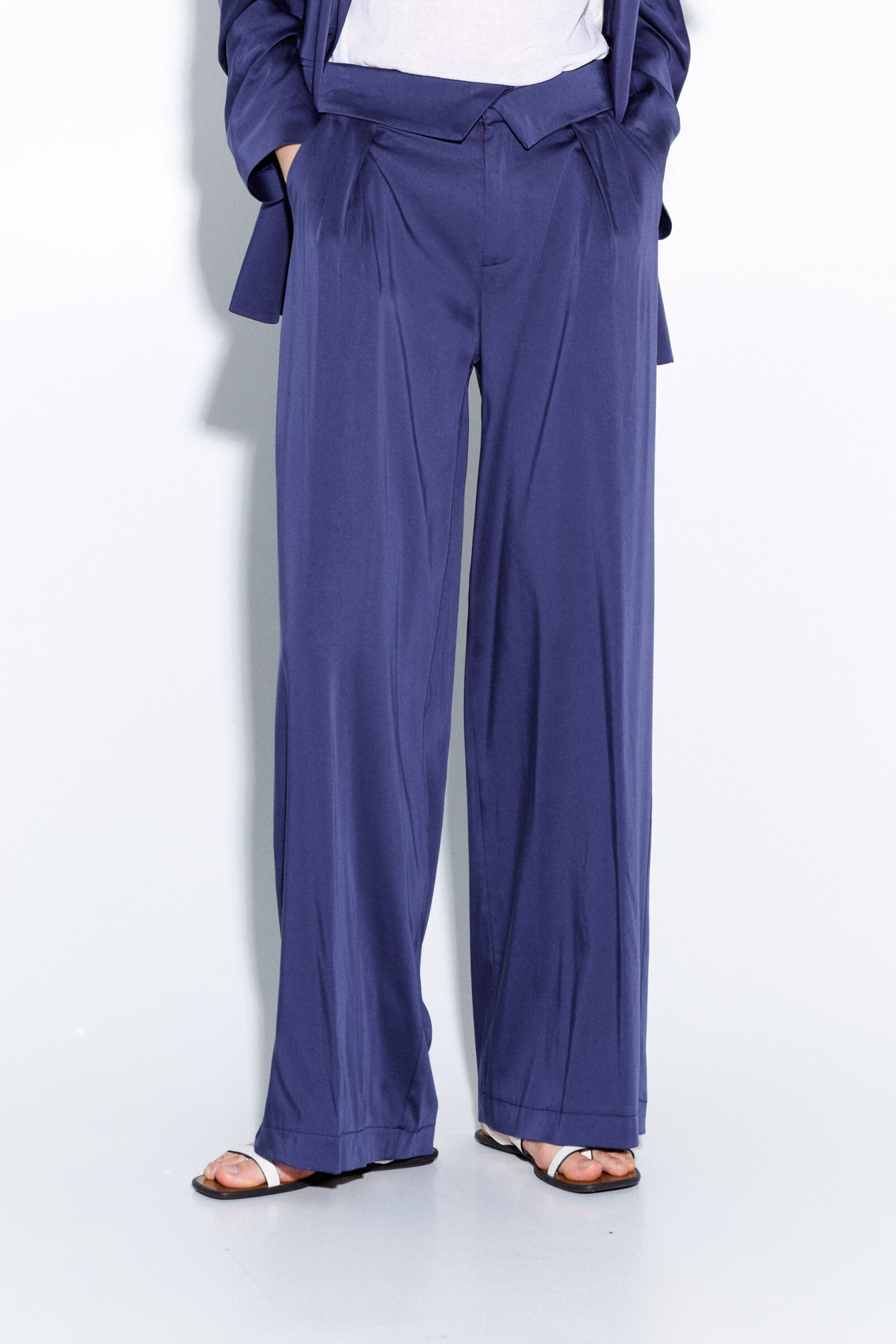 Wholesaler LUMINA - Lyocell mixed trousers with lifetime implication