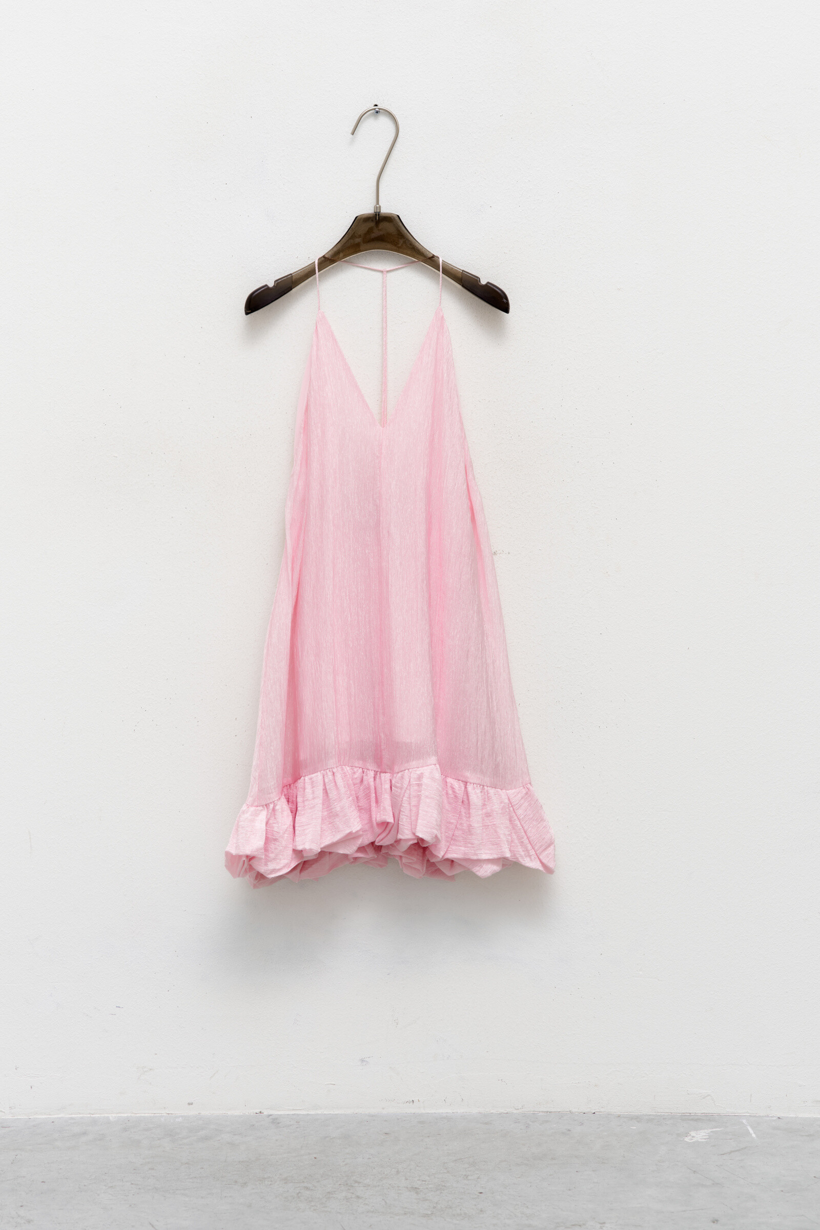 Grossiste LUMINA - Robe courte avec volant