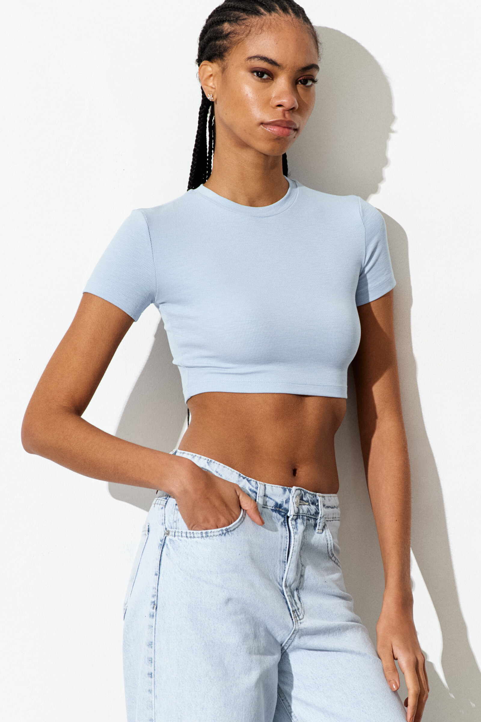 Wholesaler LUMINA - TOP CROPPED WITH SHORT SLEEVES