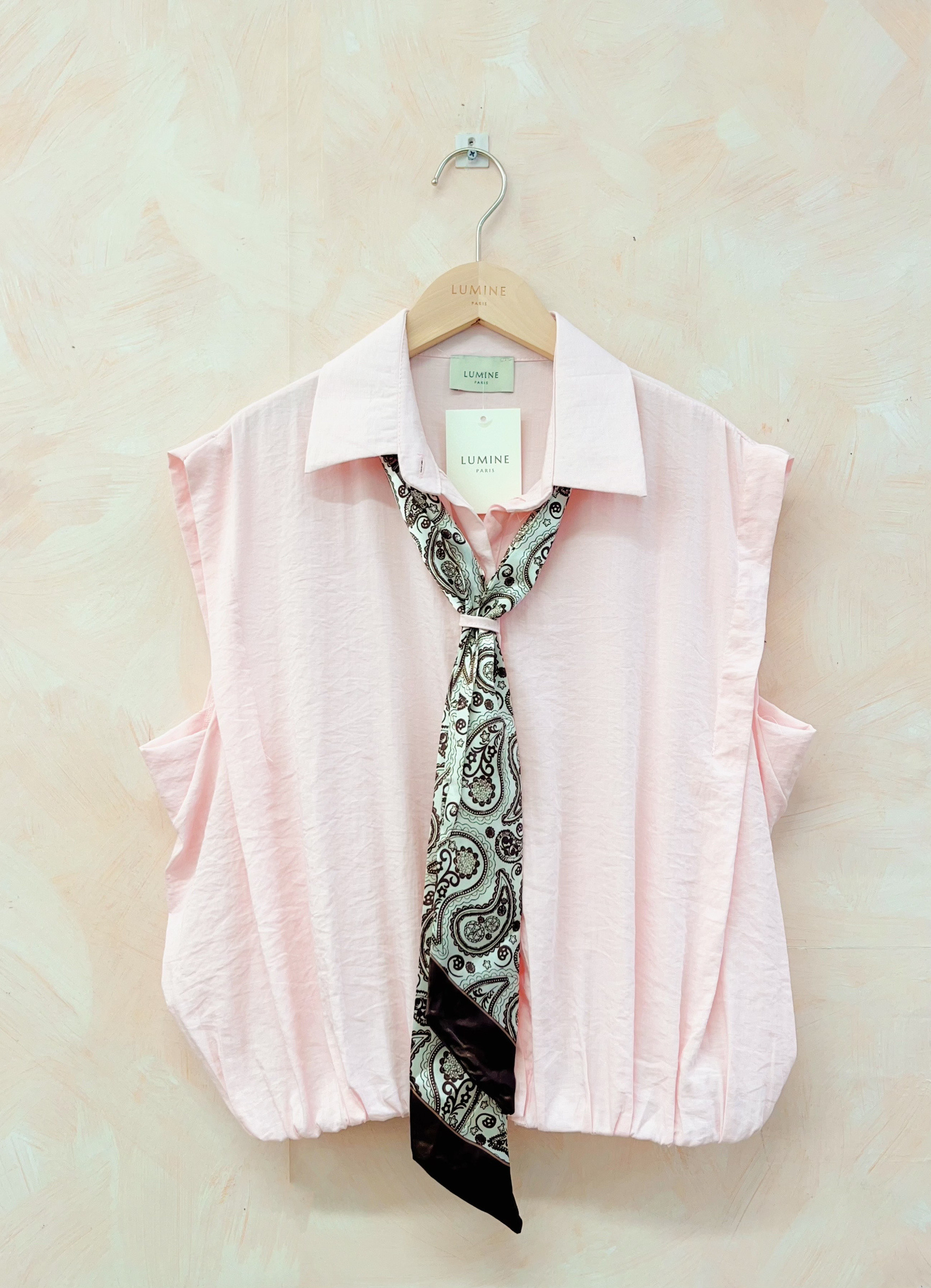 Grossiste LUMINE - Chemise sans manche a cravate