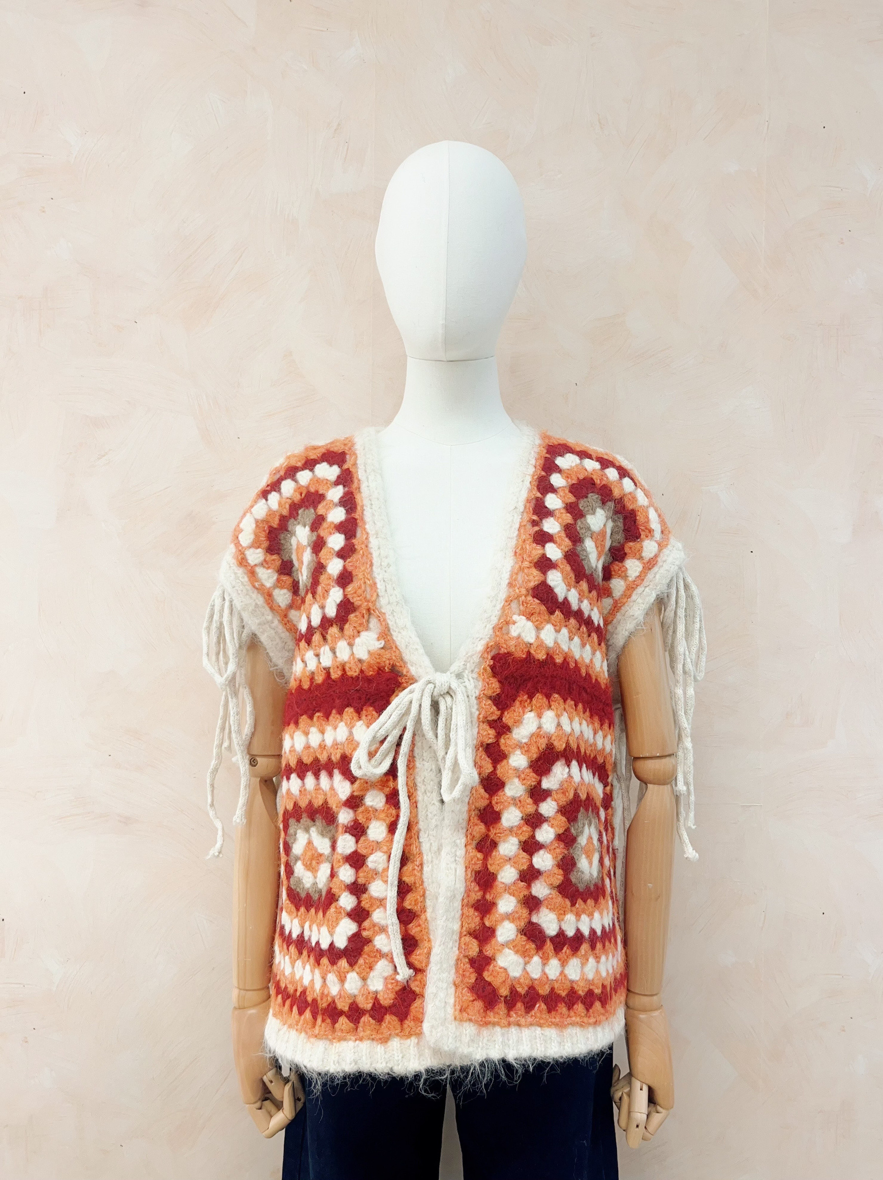 Grossiste LUMINE - Gilet avec nœud en alpaga laine