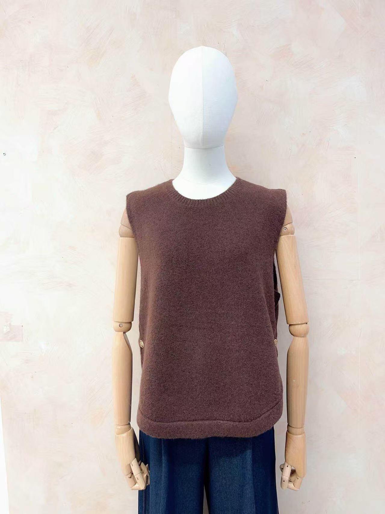Grossiste LUMINE - Gilet bouton sur le cote