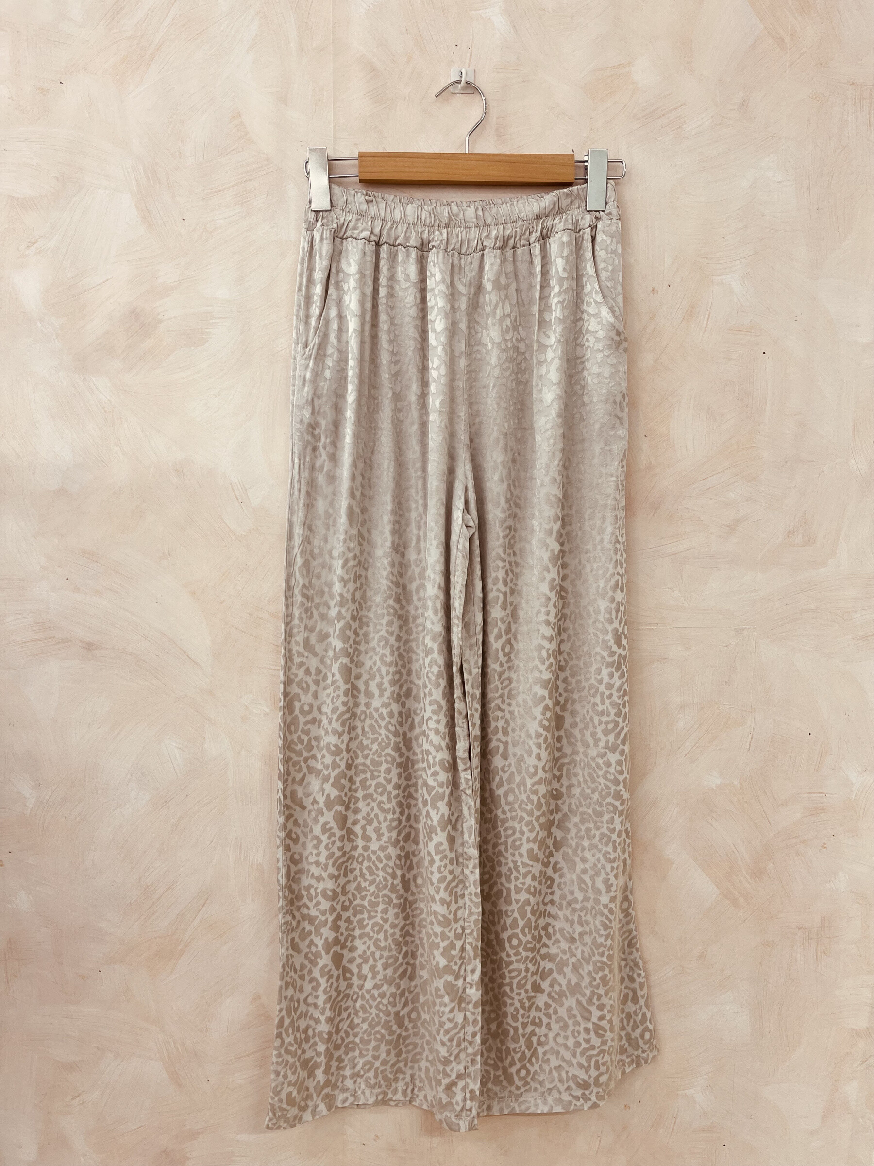 Wholesaler LUMINE - Leopard-print silk pants