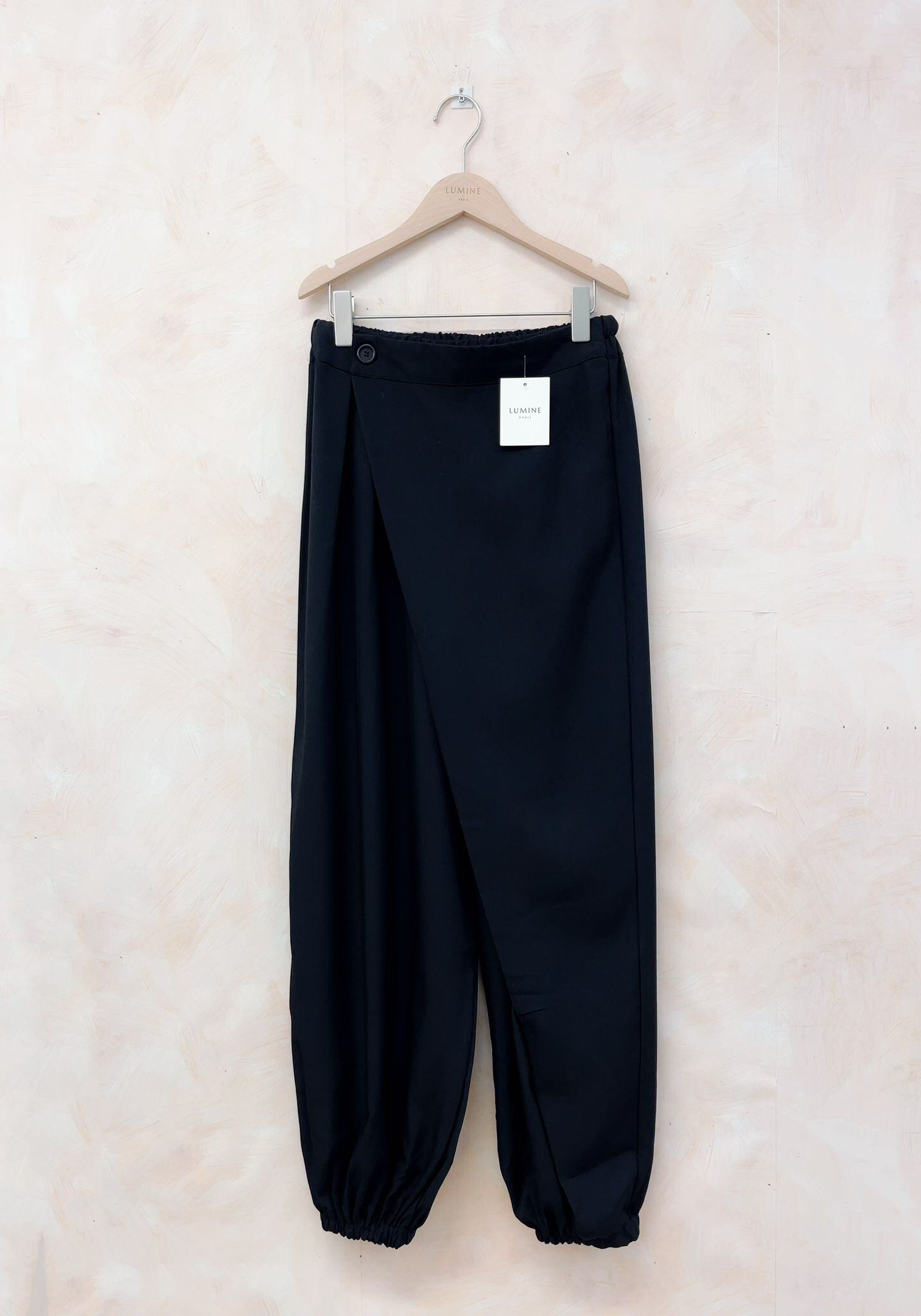 Grossiste LUMINE - Pantalon asymétrique resserrer bas
