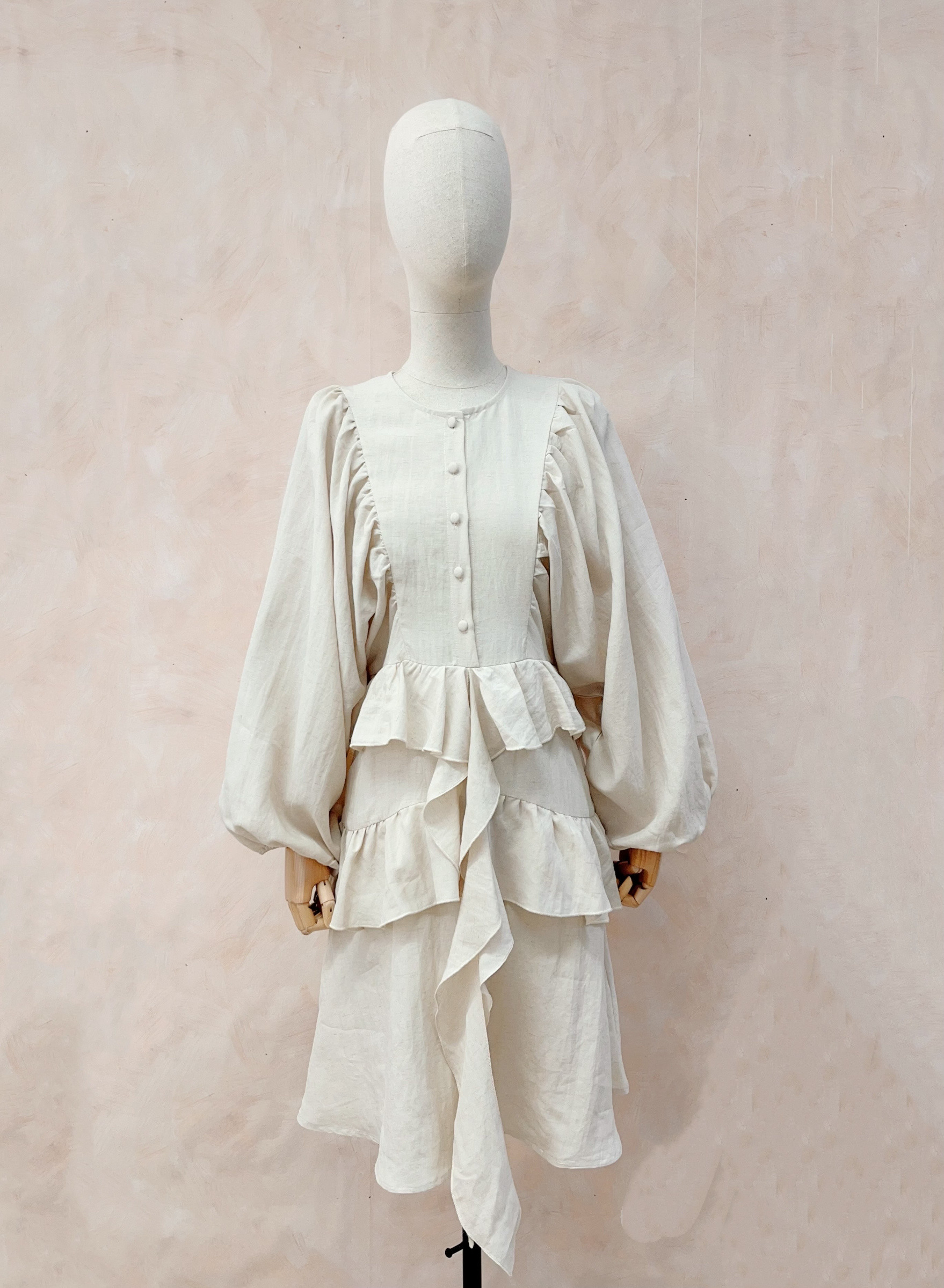 Grossiste LUMINE - Robe manche longue avec froufrou