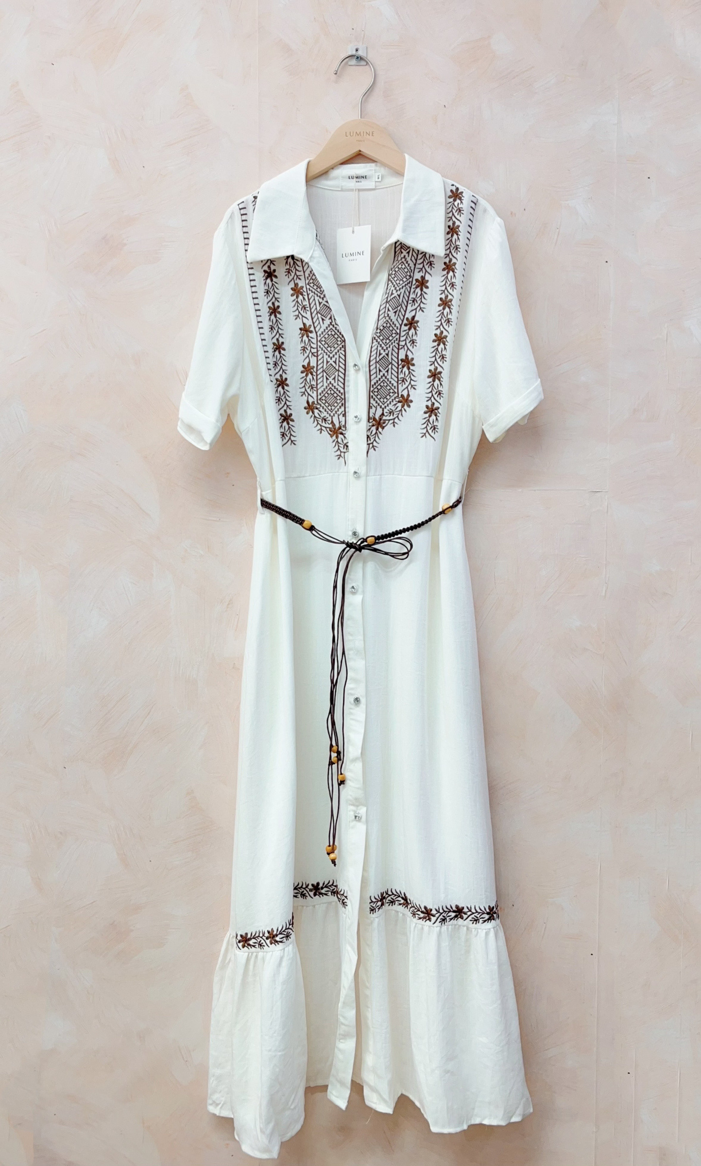 Mayorista LUMINE - Vestido camisero bordado con cinturón de cordón