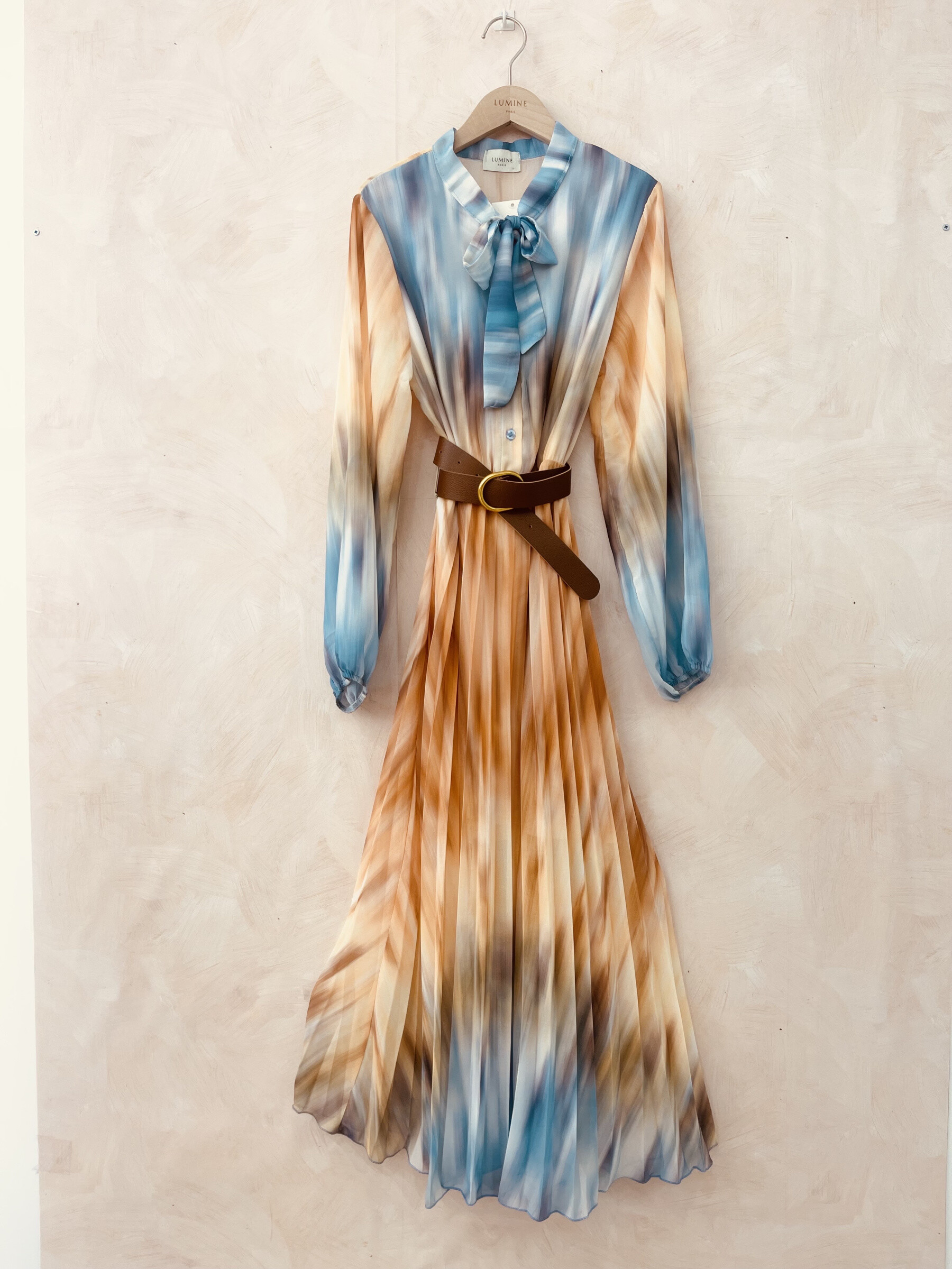 Wholesaler LUMINE - Long colorful viscose dress with belt