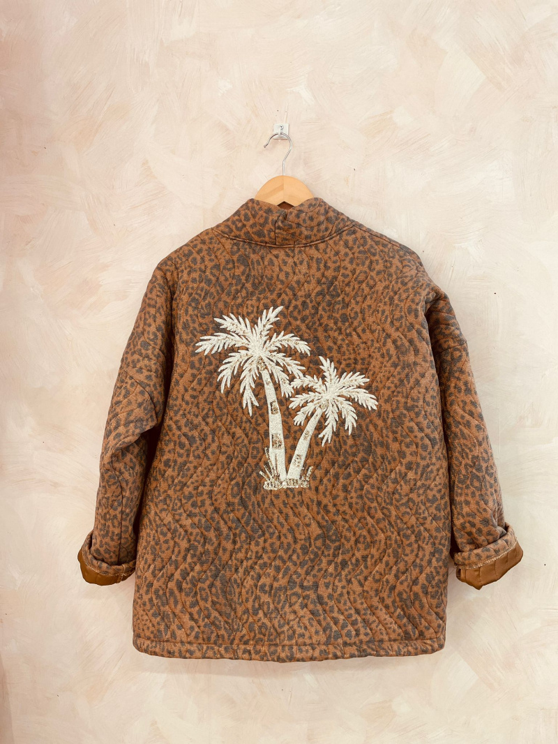 Großhändler LUMINE - Langarm-Leopardenjacke mit Stickerei und Gürtel
