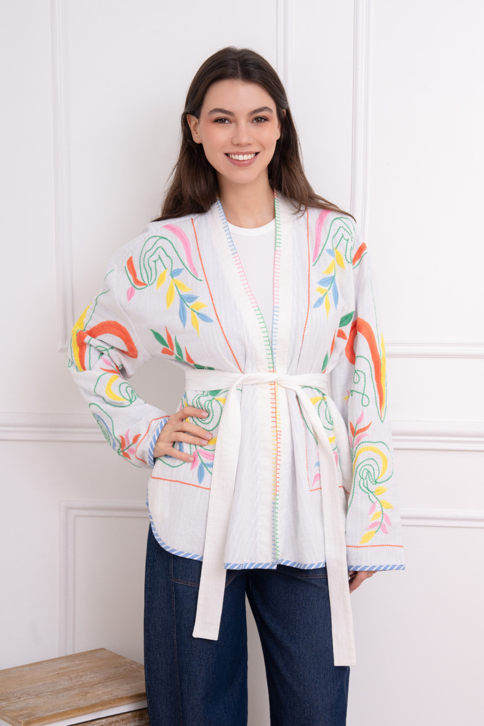 Grossiste LUMINE - Veste kimono double brodée entièrement