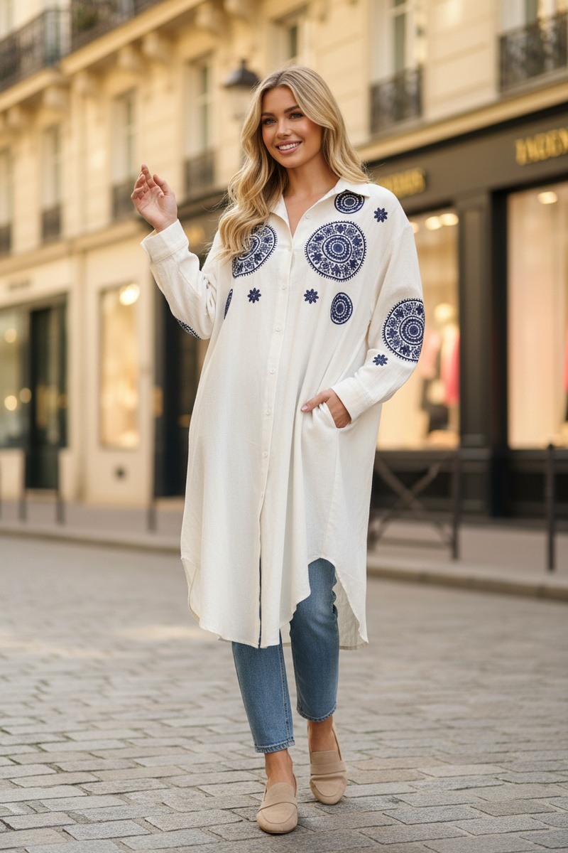 Mayorista Lusa Mode - Camisa larga con bordado geométrico y bolsillos de tela tipo lino