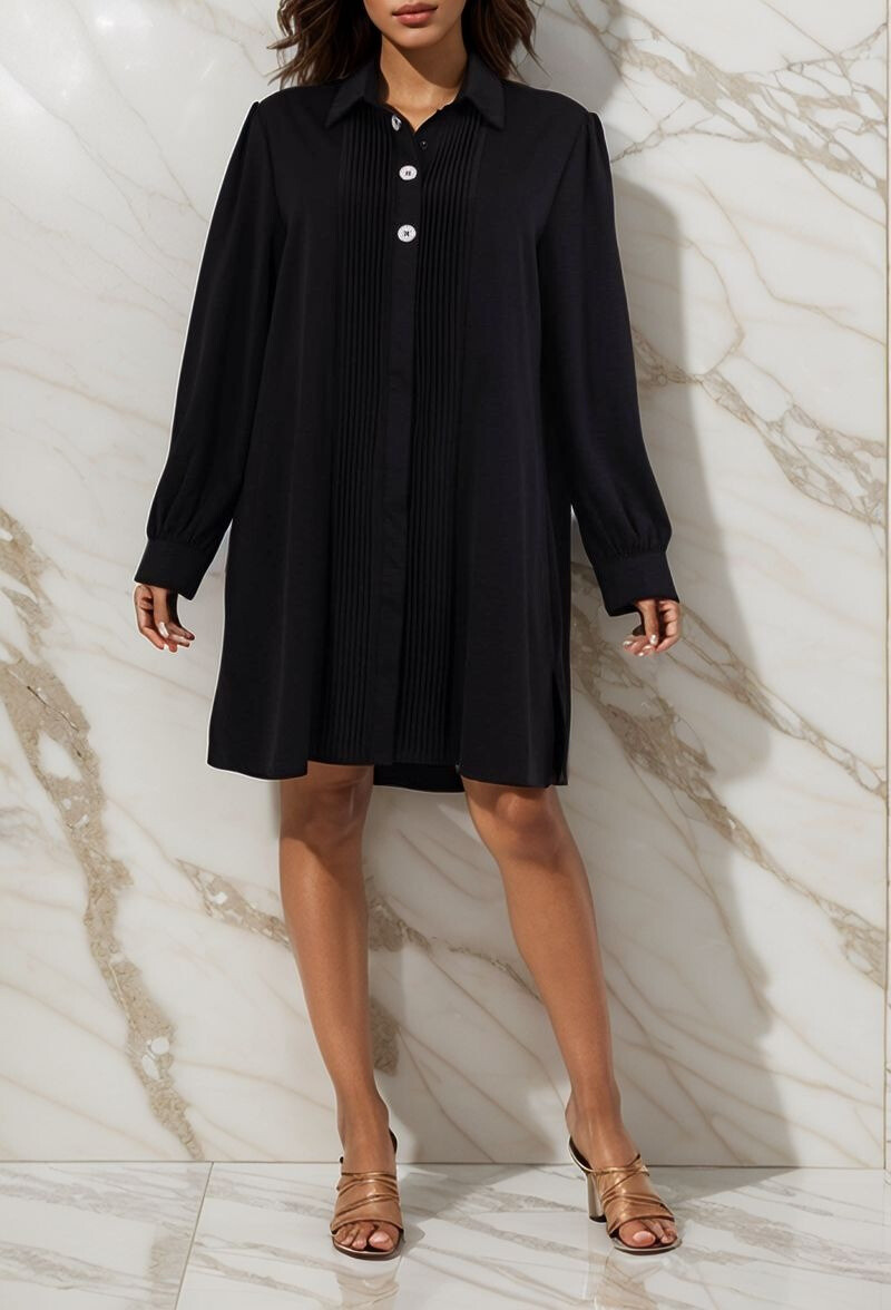 Grossiste Lusa Mode - Chemise longue unie avec plis élégants et boutons strass