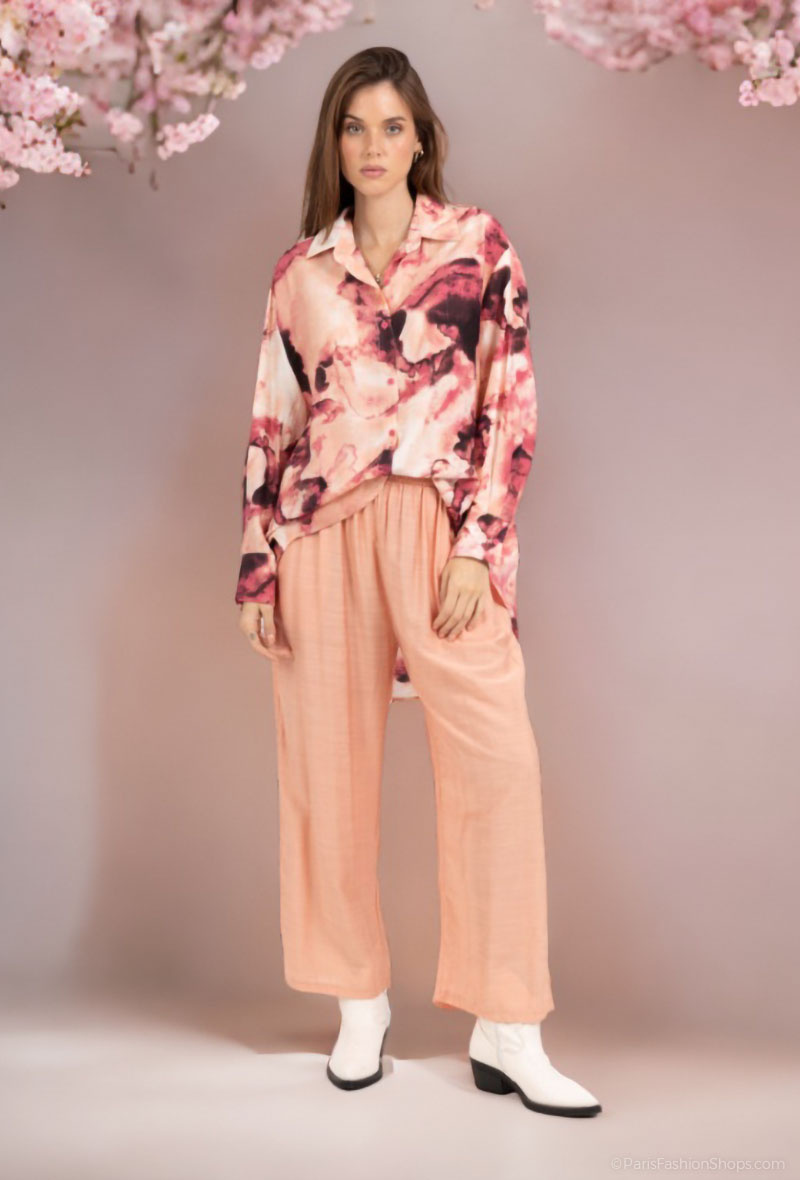 Grossista Lusa Mode - Abito composto da camicia e pantaloni con tessuto simile al lino e stampa astratta