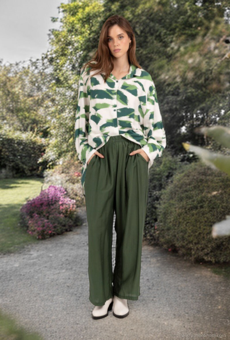 Grossista Lusa Mode - Completo camicia e pantaloni con tessuto simile al lino e stampa astratta