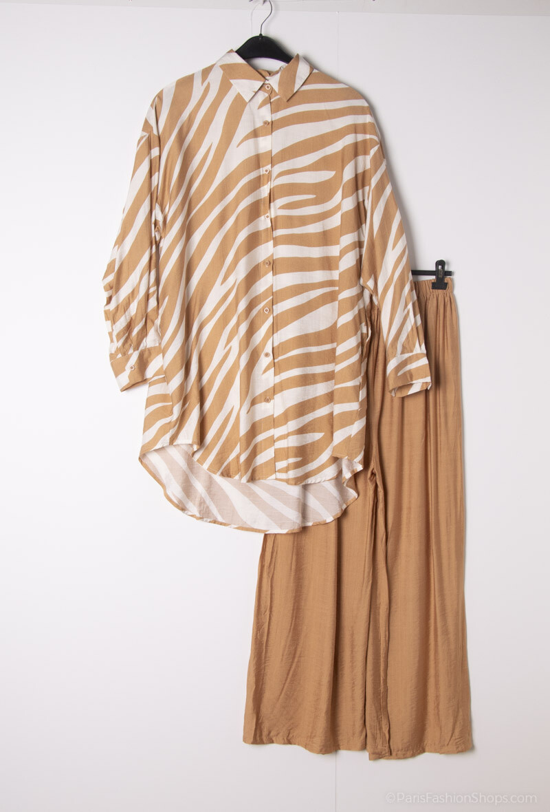 Grossista Lusa Mode - Completo camicia e pantaloni con tessuto simile al lino e stampa a righe