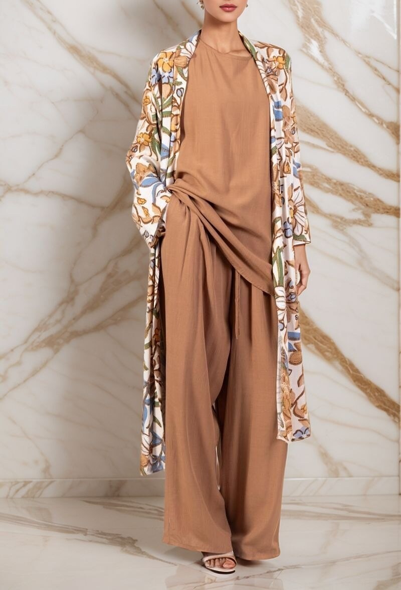 Grossista Lusa Mode - Completo 3 pezzi con gilet floreale, tessuto simile al lino