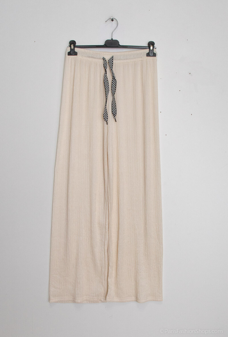 Grossista Lusa Mode - Pantaloni semplici ed elastici con pizzo