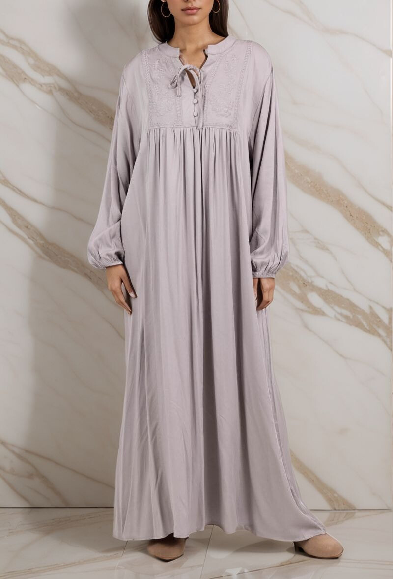 Wholesaler Lusa Mode - Long plain dress with embroidery
