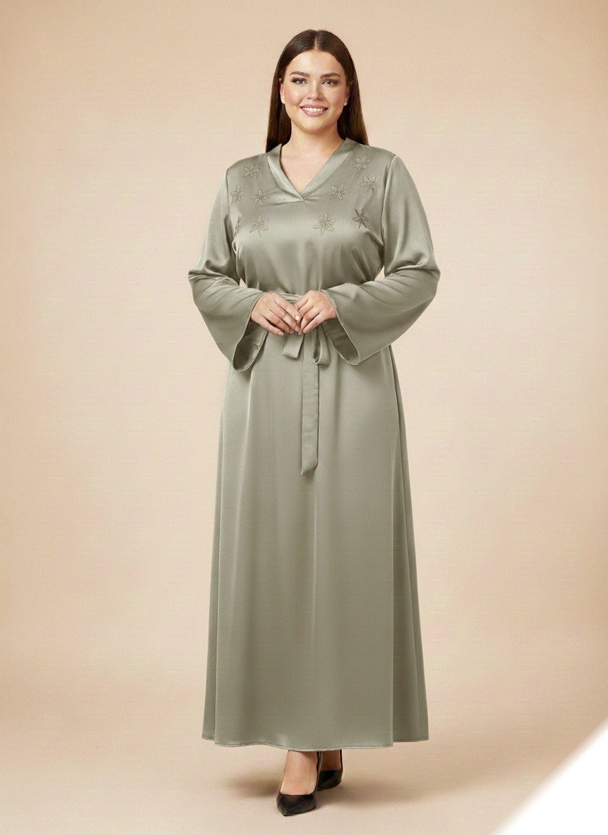 Grossista Lusa Mode - Abito lungo abaya in satin tinta unita con ricamo floreale e cintura