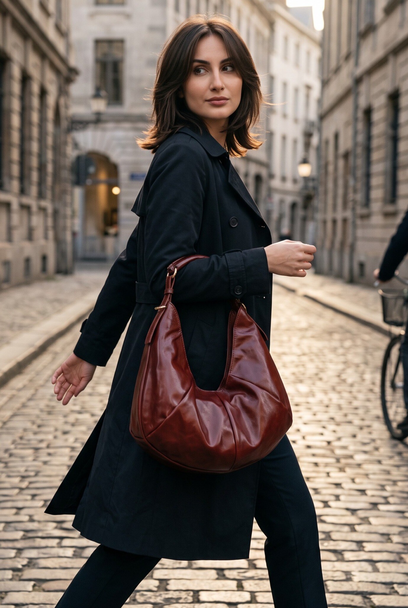 Wholesaler LUX - Shoulder bag — shiny faux leather hobo geometric panels — strap included — CHIC