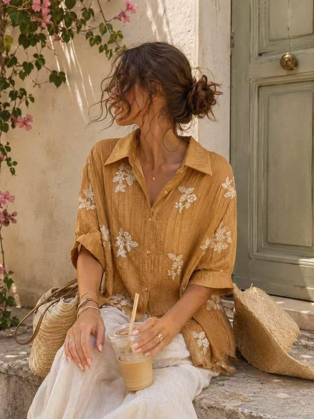Grossiste LUZABELLE Paris - Chemise Marine Brodée Blanc – Élégance Florale