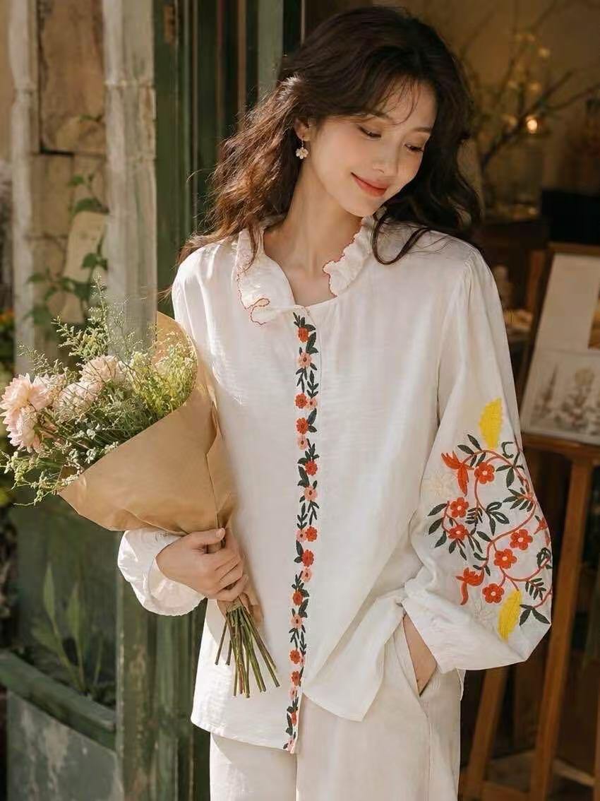 Grossiste LUZABELLE Paris - Blouse Brodée Fleur d’Orange – Bohème Chic
