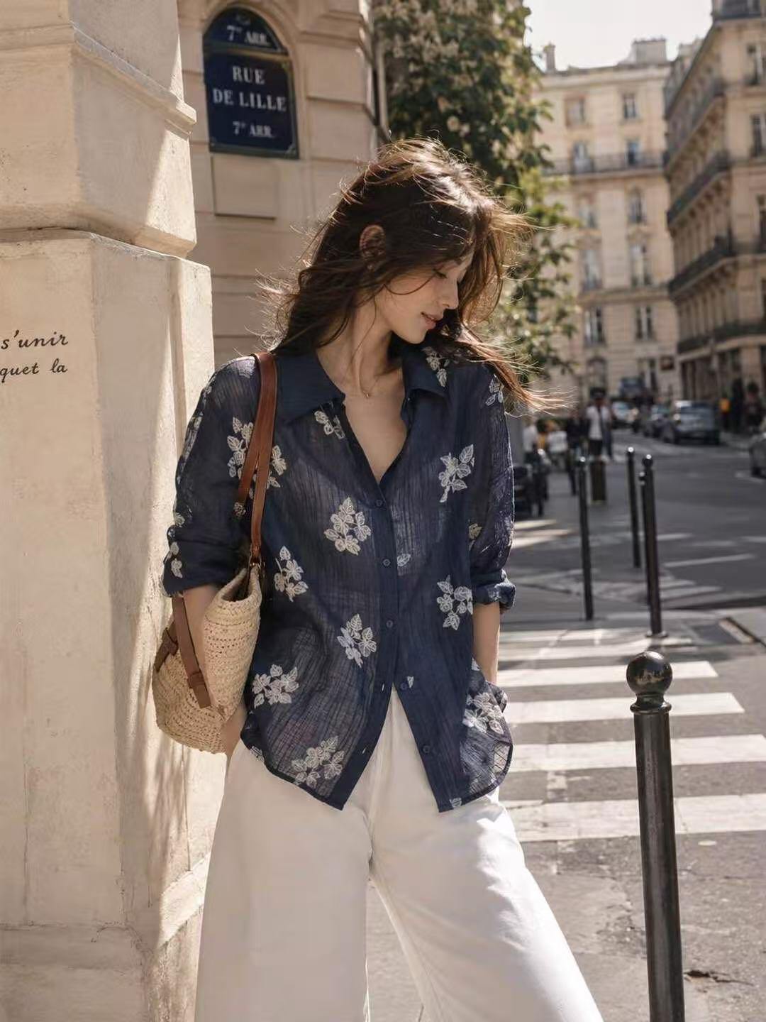Wholesaler LUZABELLE Paris - Navy Shirt with White Embroidery – Floral Elegance
