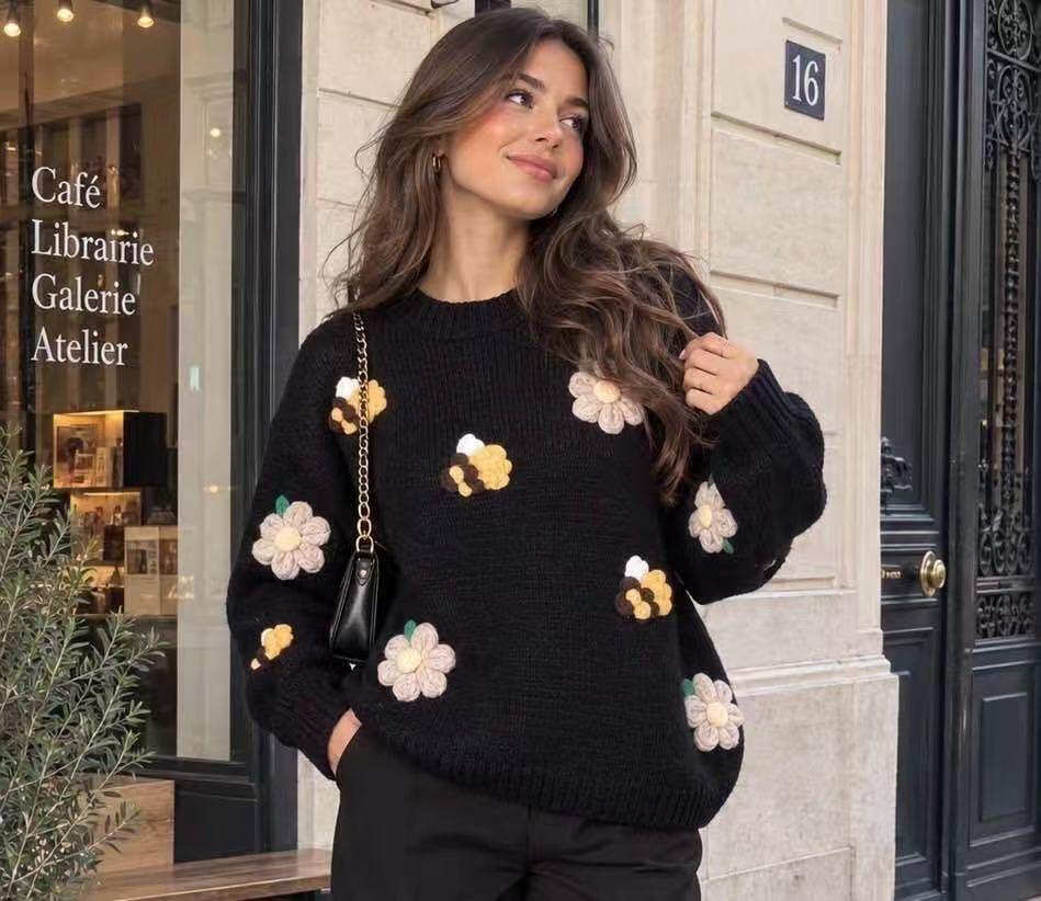 Grossiste LUZABELLE Paris - Pull avec des motifs abeilles et fleurs