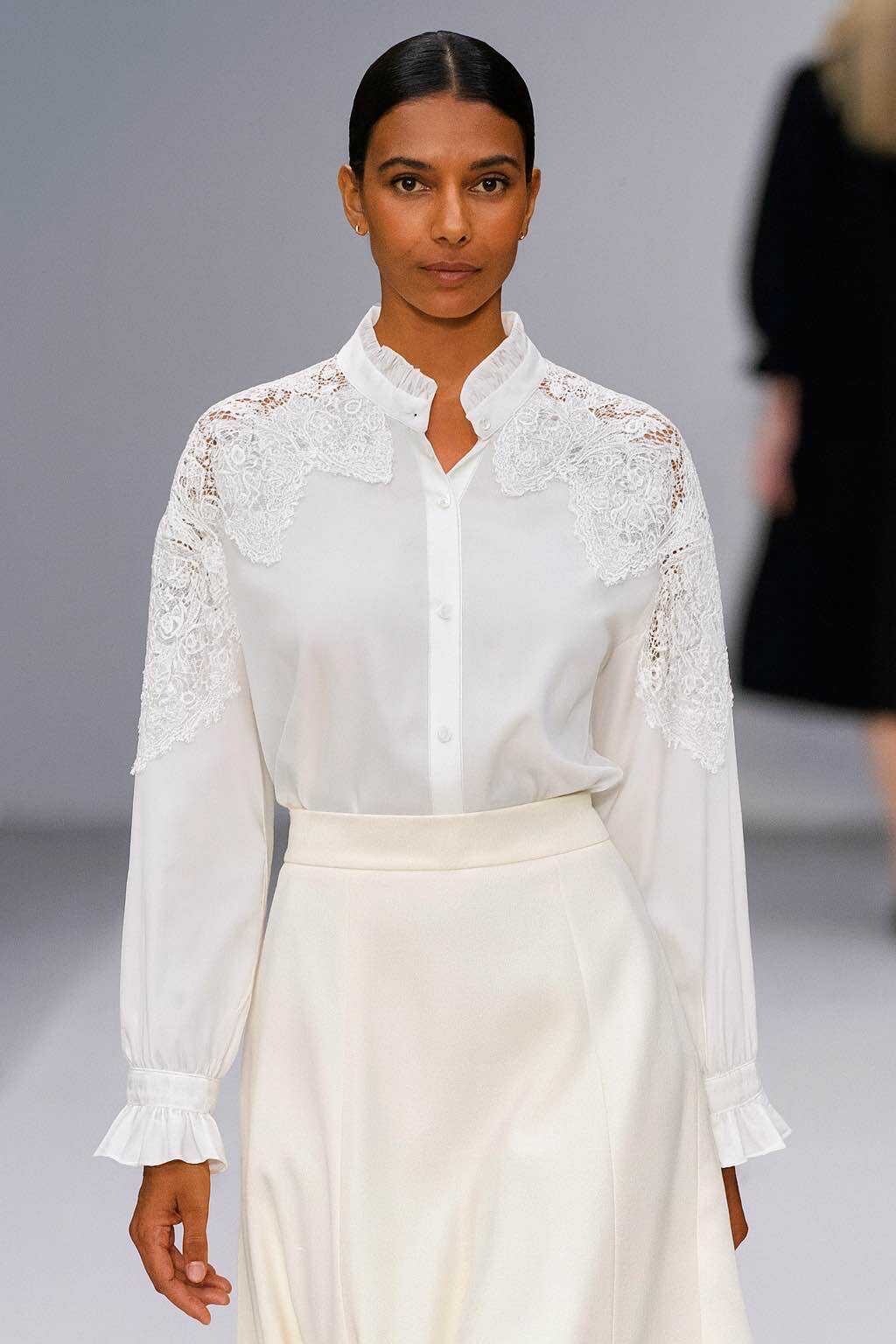 Grossista LUZABELLE - Blusa bianca elegante in pizzo