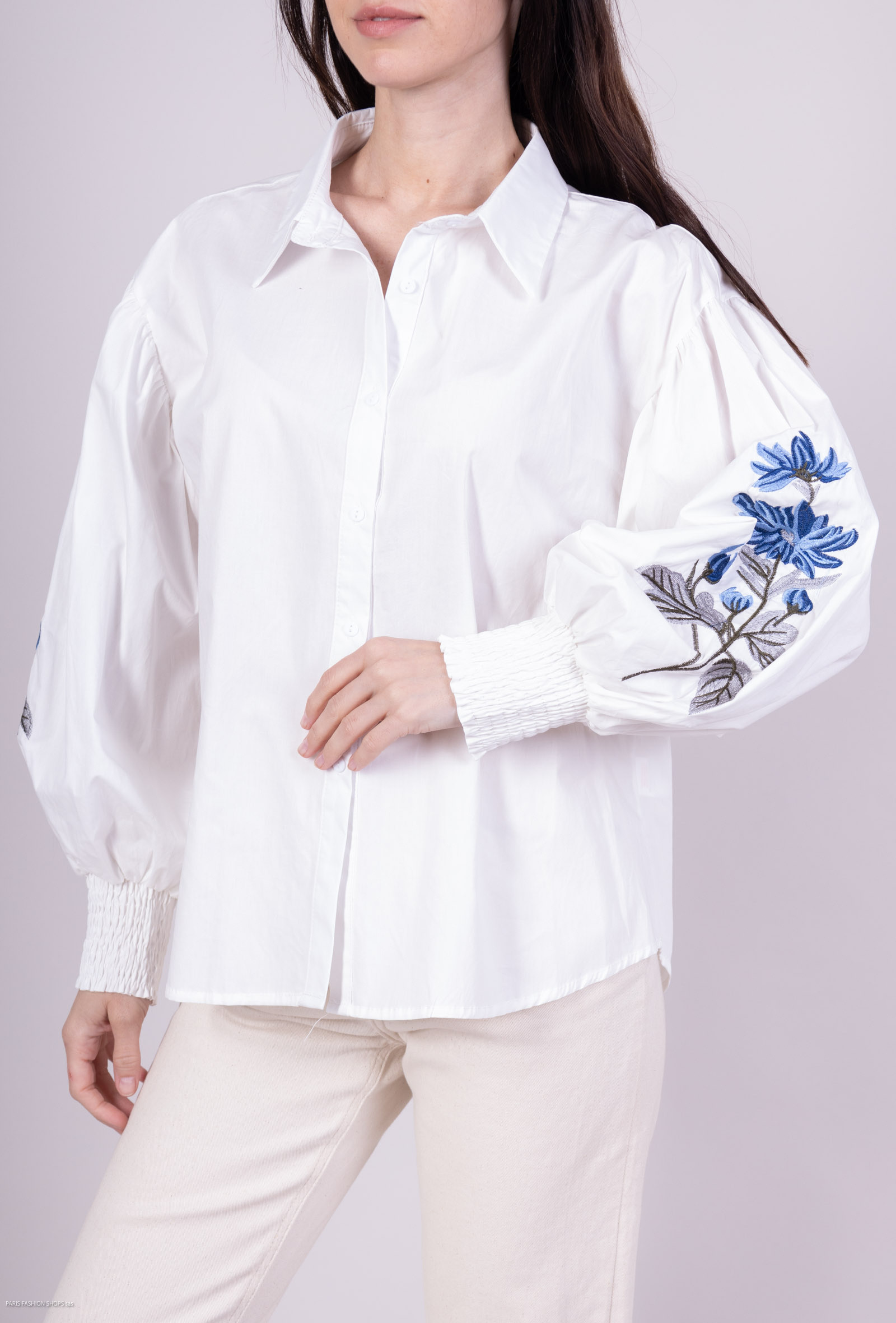 Grossiste LUZABELLE - Chemise broderie sur les manches