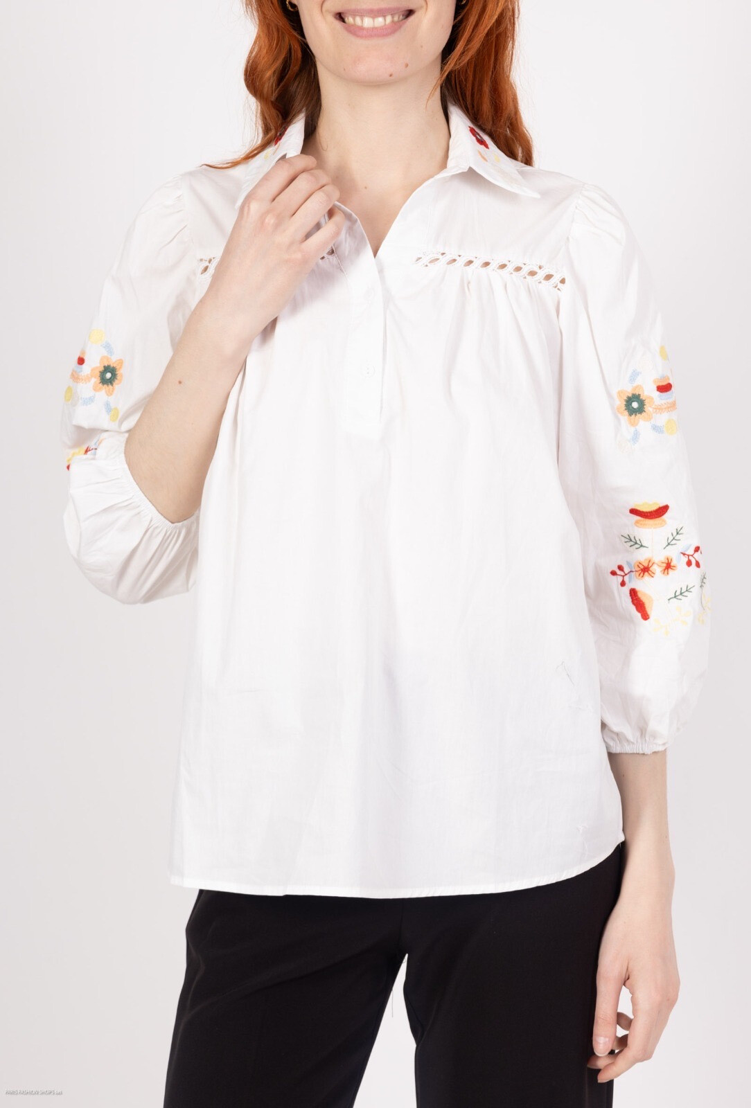Wholesaler LUZABELLE - Long shirt embroidered 3/4 sleeves - white
