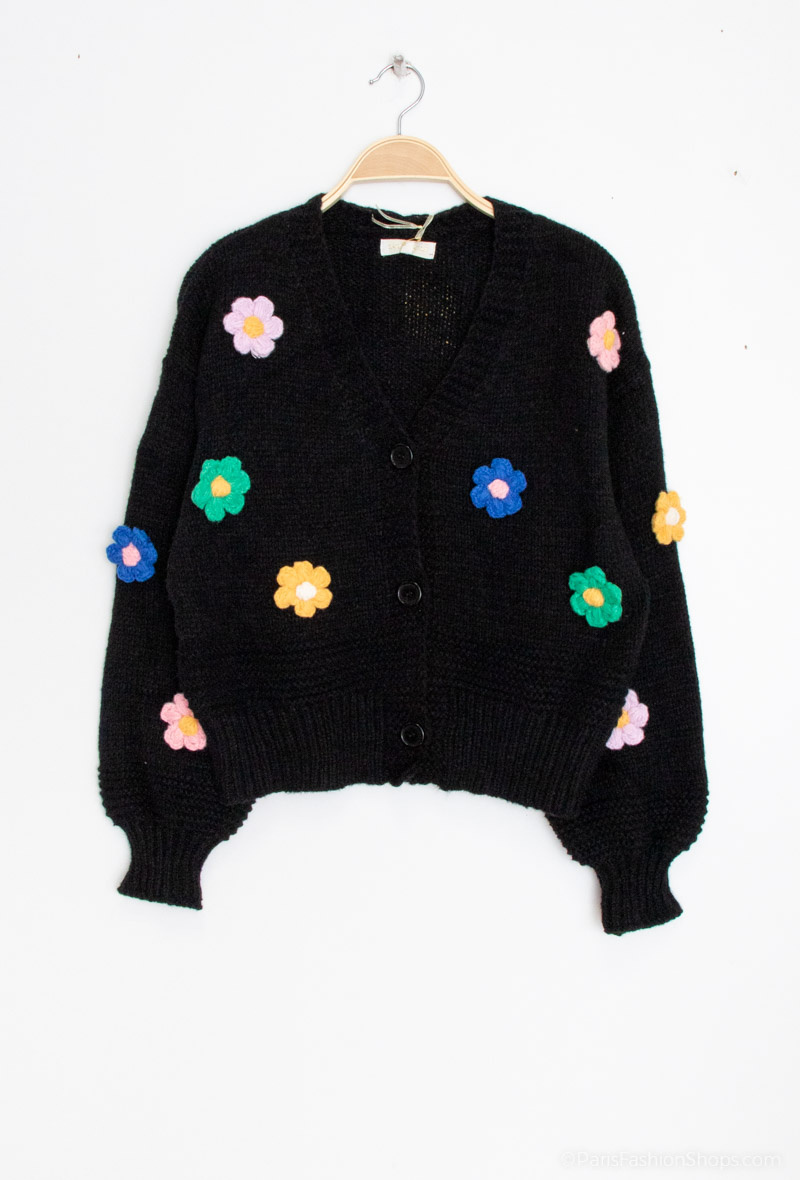 Grossiste LUZABELLE - GILET COURT FLEURS BRODÉES